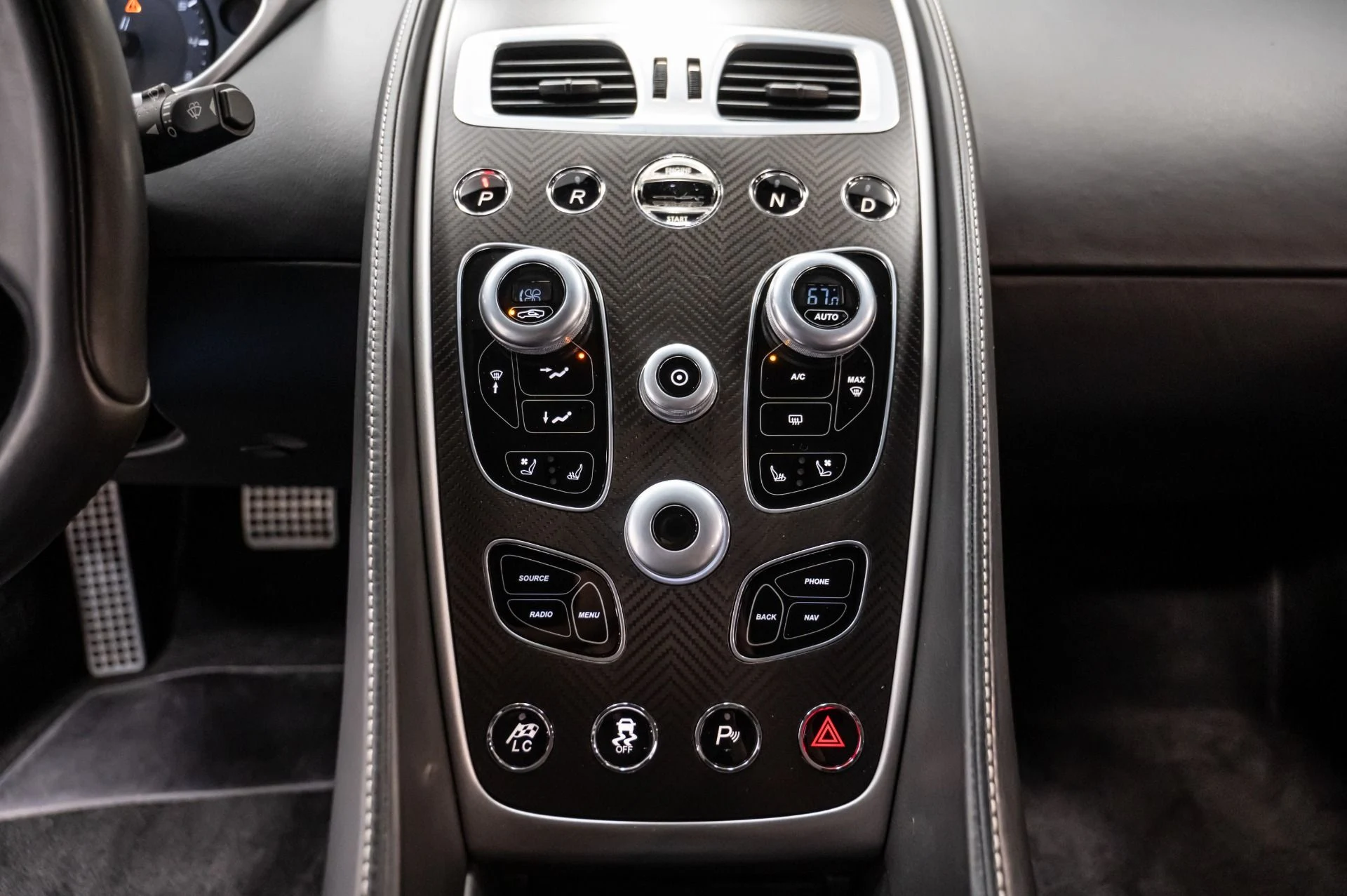 mph030_1930918703_Used_2014_Aston_Martin_Vanquish_V12_1729699077_97544043e8