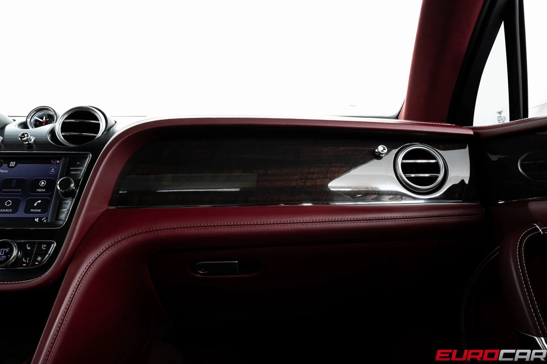 mph030_1930945197_image_31_398916724b