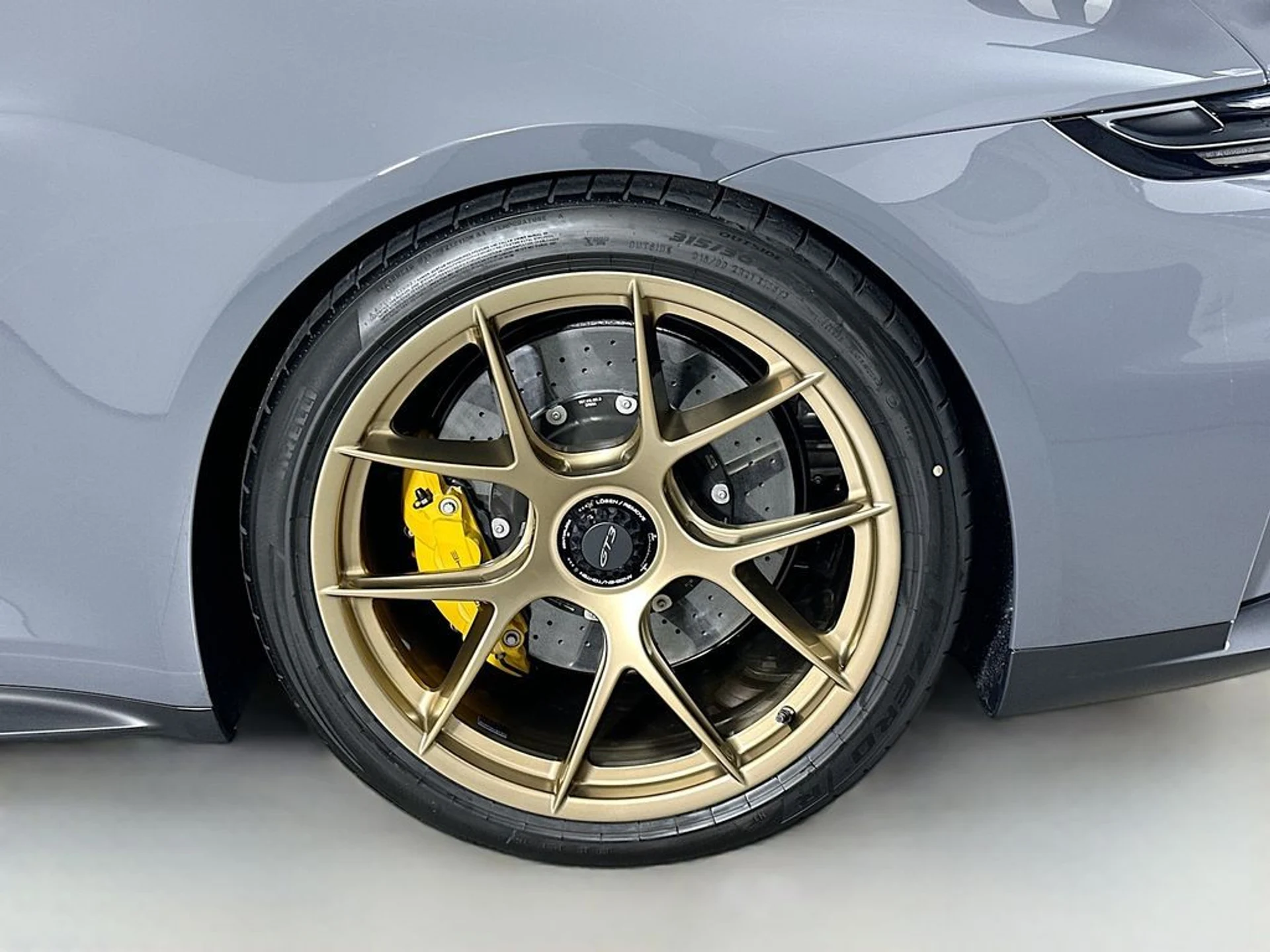 mph030_1931868477_0be6d8296821125814057791bb3c2718x_ad79c0623a