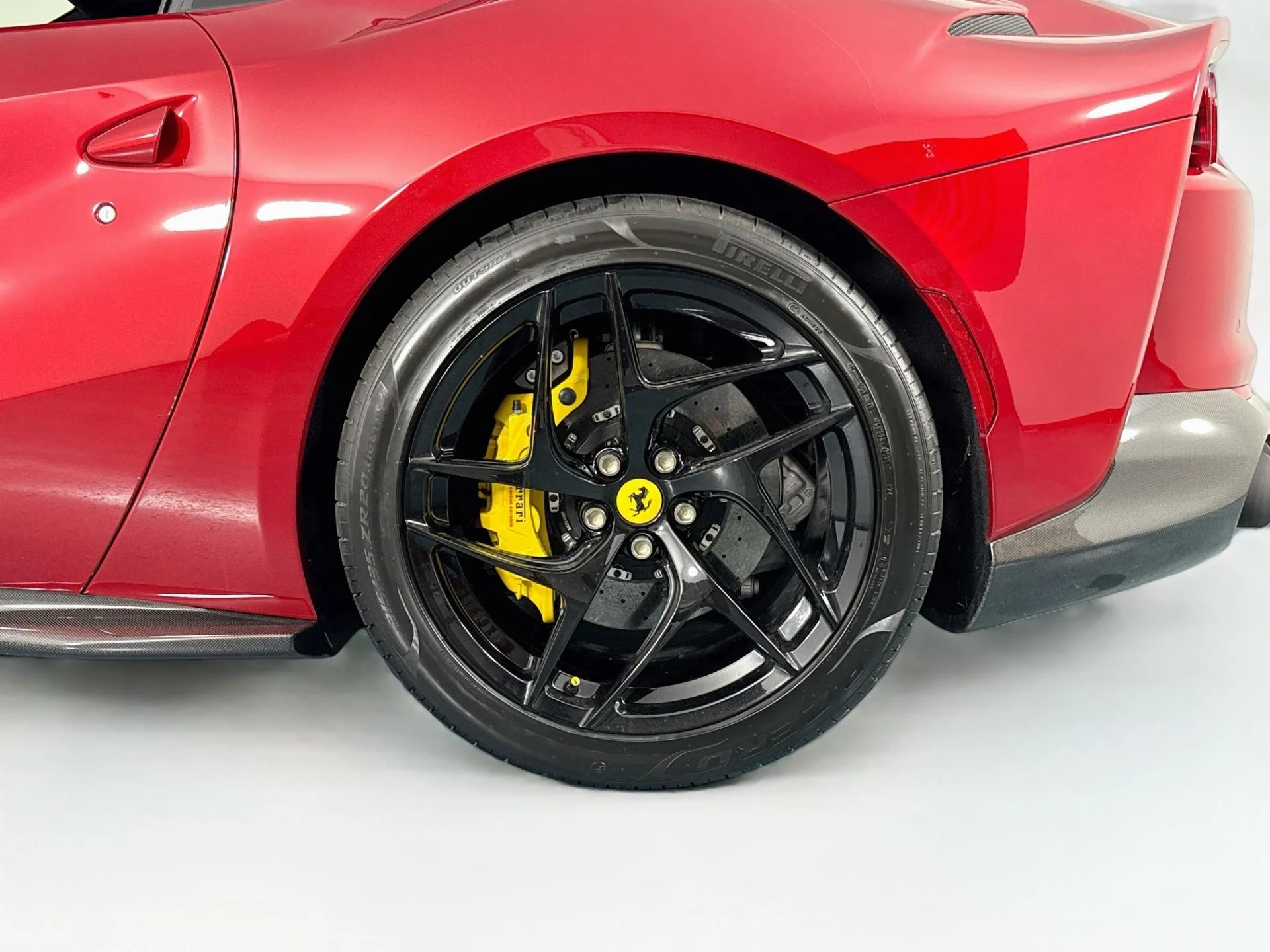 mph030_1935958250_Used_2020_Ferrari_812_Superfast_1788899413_ed6e879619