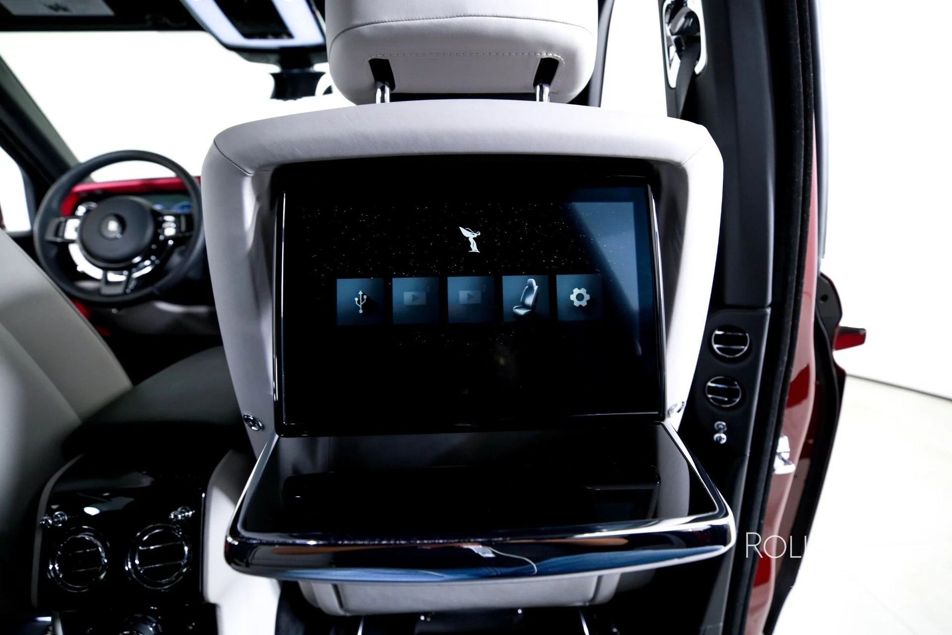 mph030_1937741870_Used_2025_Rolls_Royce_Cullinan_1757533758_052d71fc82