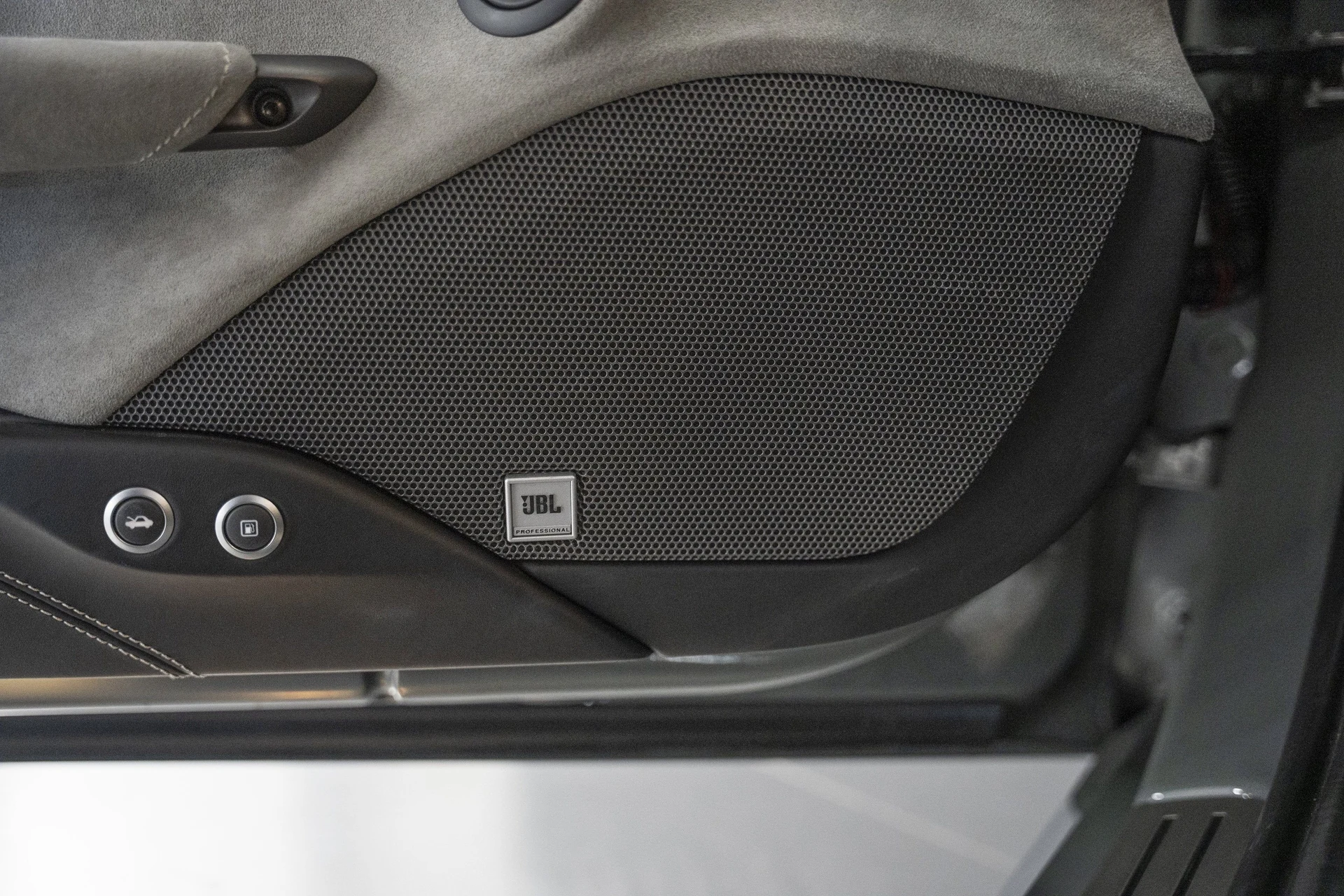 mph030_1942580913_8554b08a19294ceda04c853393bfa8cf_f137ff9a27