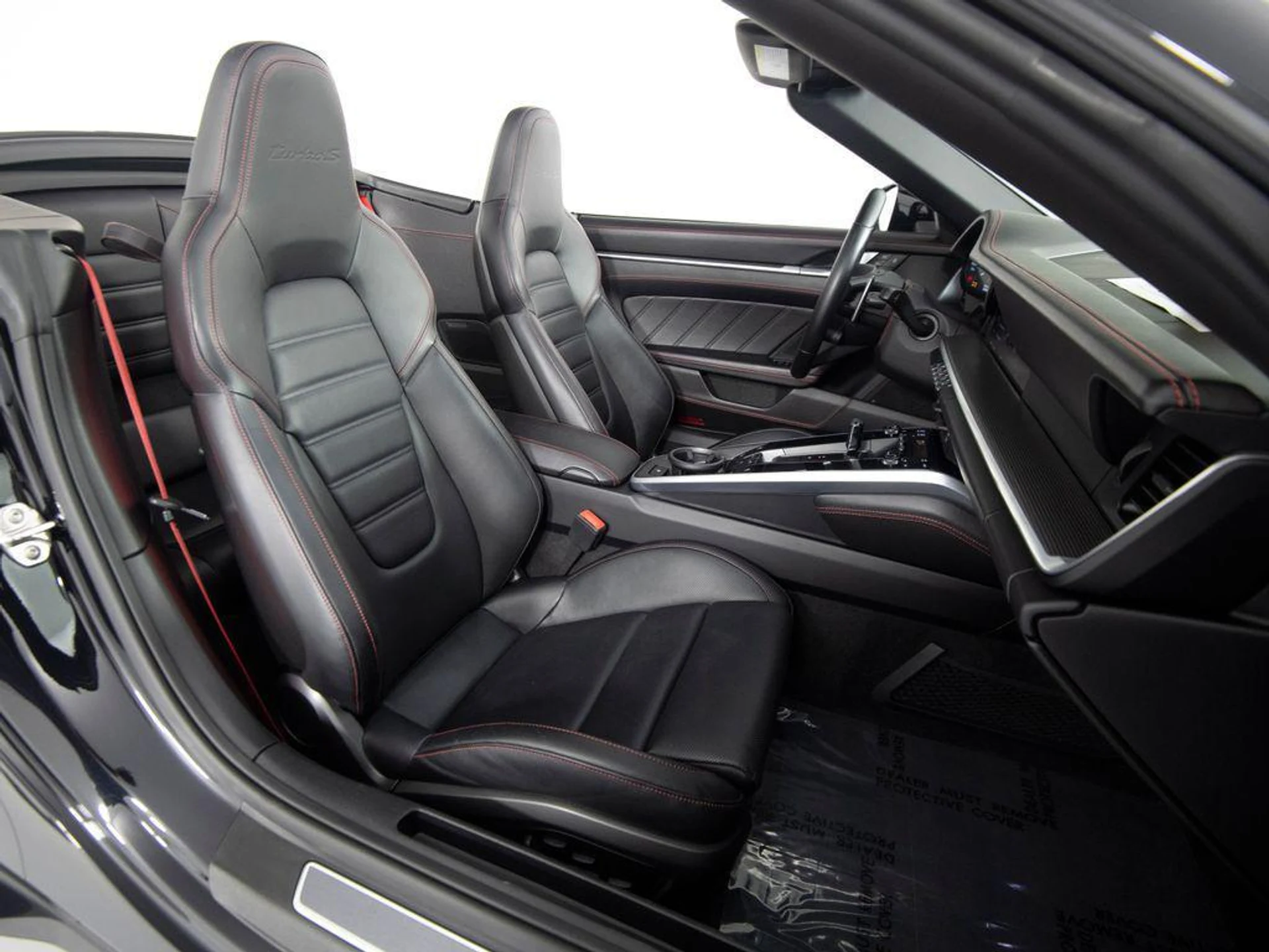 mph030_1947295896_IL_5_L0_G8_Tj_Nb_R_Vcz_YT_5zt_F_Oh7icc_99036f4ed5