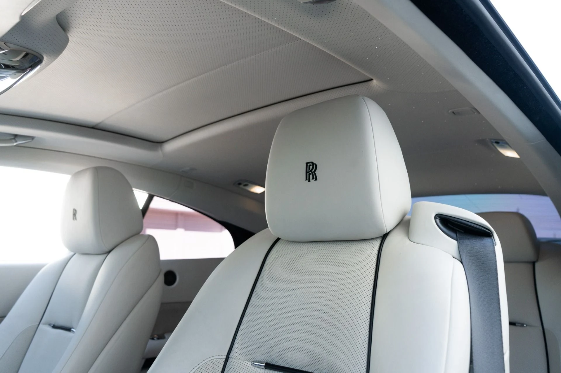 mph030_1956854034_Used_2014_Rolls_Royce_Wraith_1761760080_bce8753303