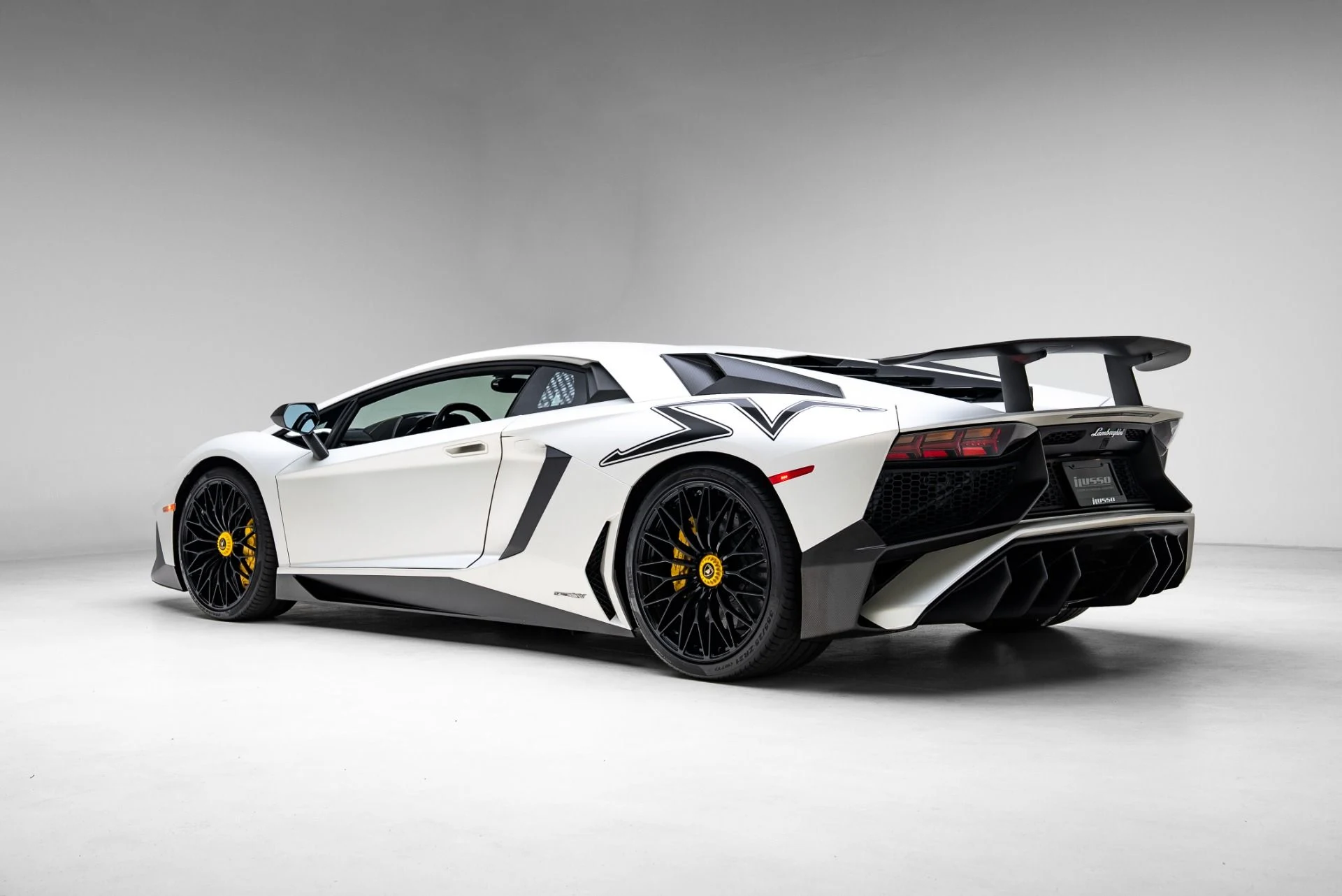 mph030_1971021116_Used_2016_Lamborghini_Aventador_SV_1775078140_edaa5745c5