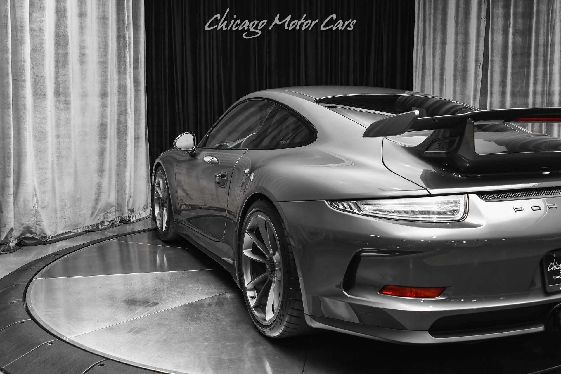 mph030_1978376568_12180_p31_l_53840bfa6c