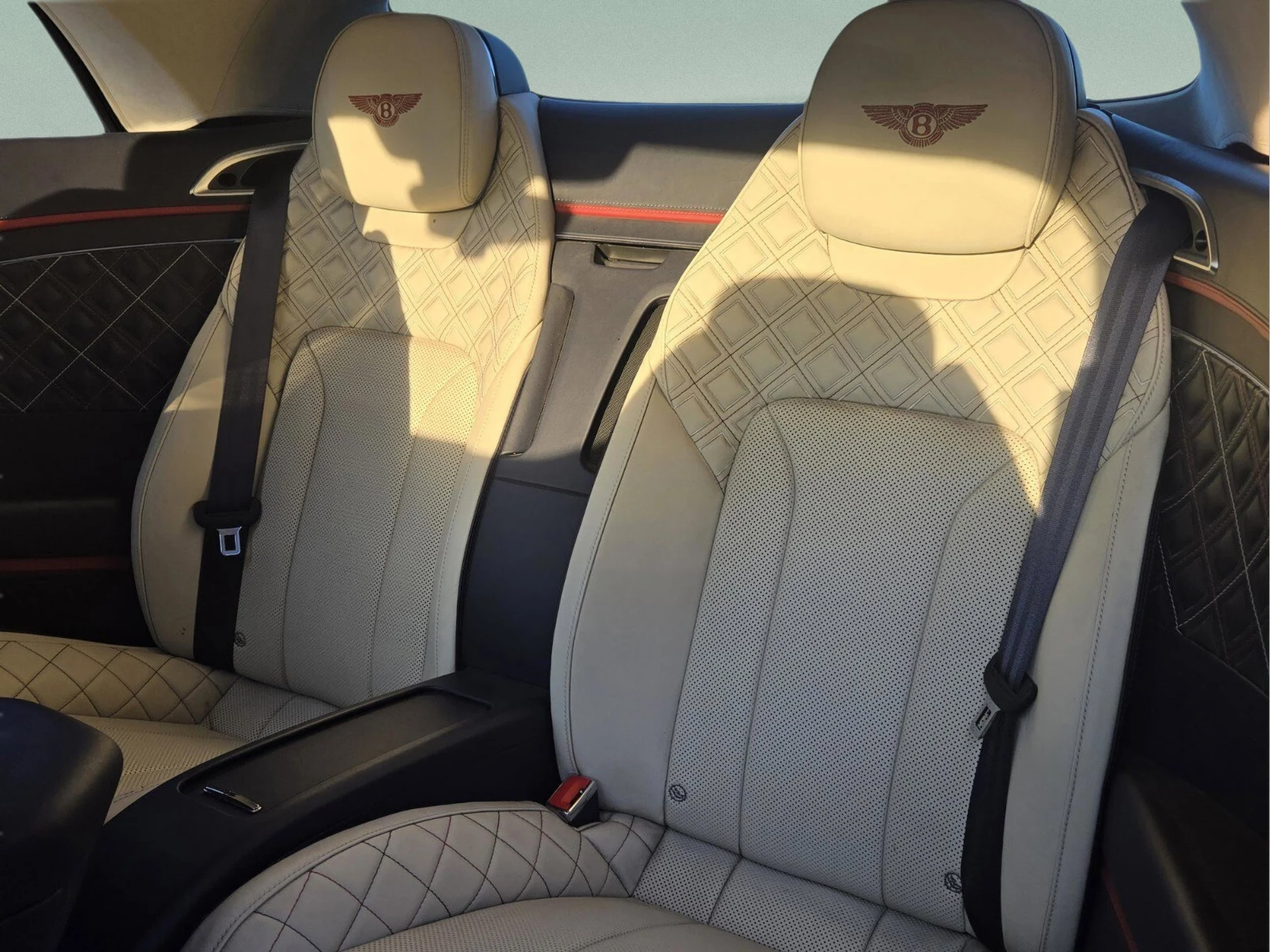 mph030_1981469584_87fb9ce55a307b8457c20458167ed9f7x_a4b68c9cff