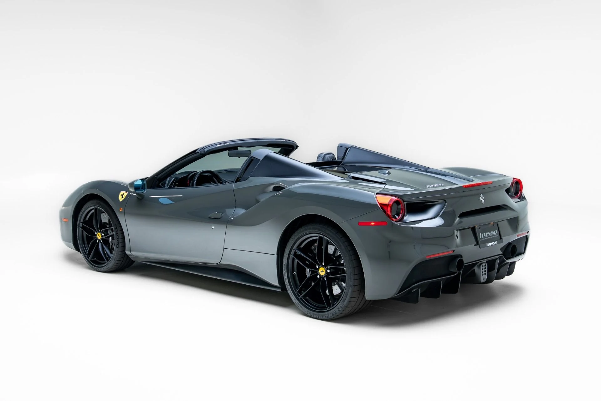 mph030_198498878_Used_2018_Ferrari_488_Spider_1778276724_13a585eebd