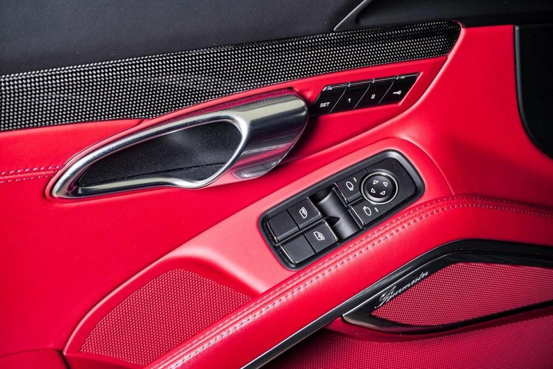 mph030_198563469_wcp_Fgbc2fak_F_Eut9t_JMB_Iudh_W4_aa0b262468