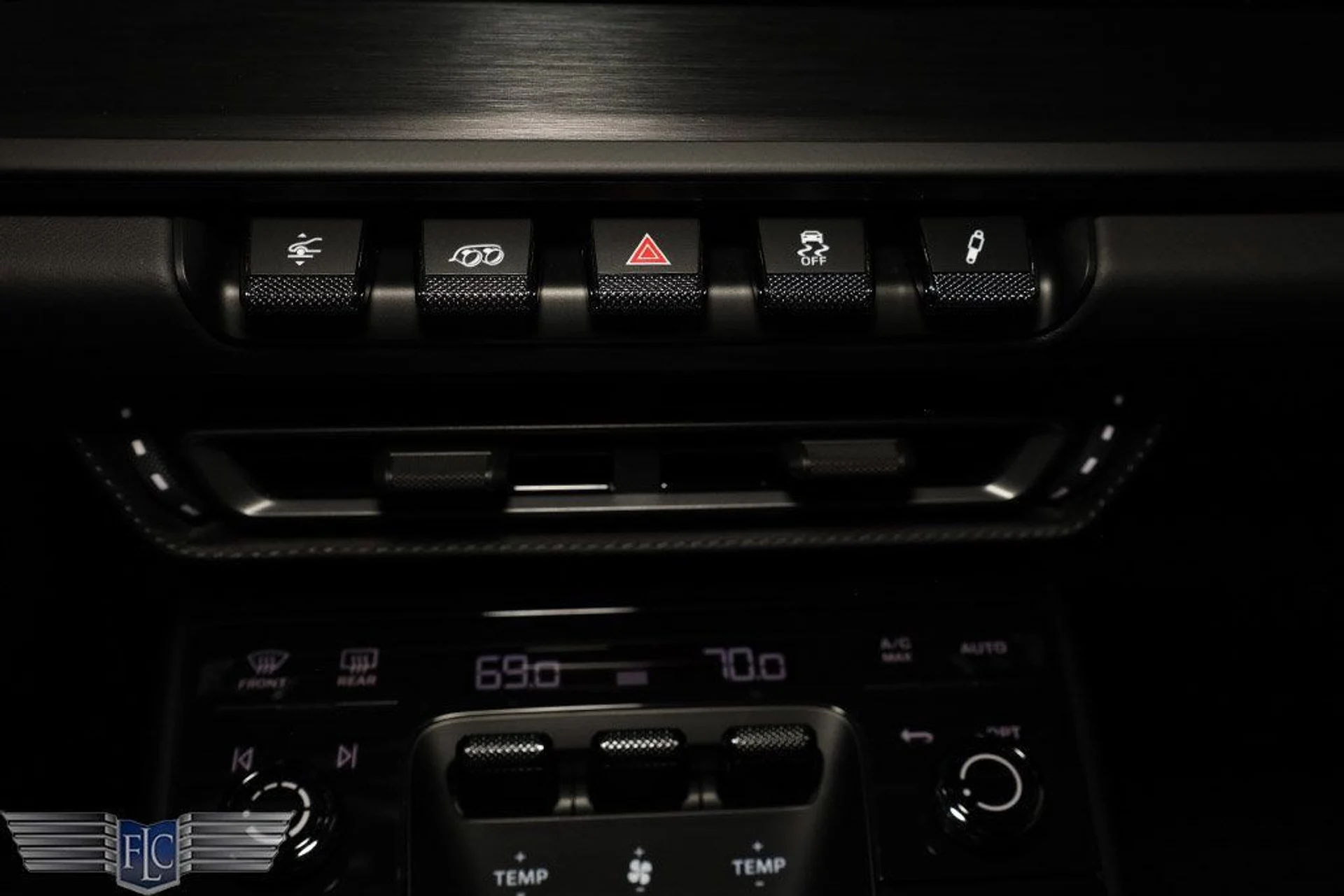 mph030_1993353529_used_2022_porsche_911_targaedition50yearsporschedesign_9689_22634485_31_1024_d411a41921