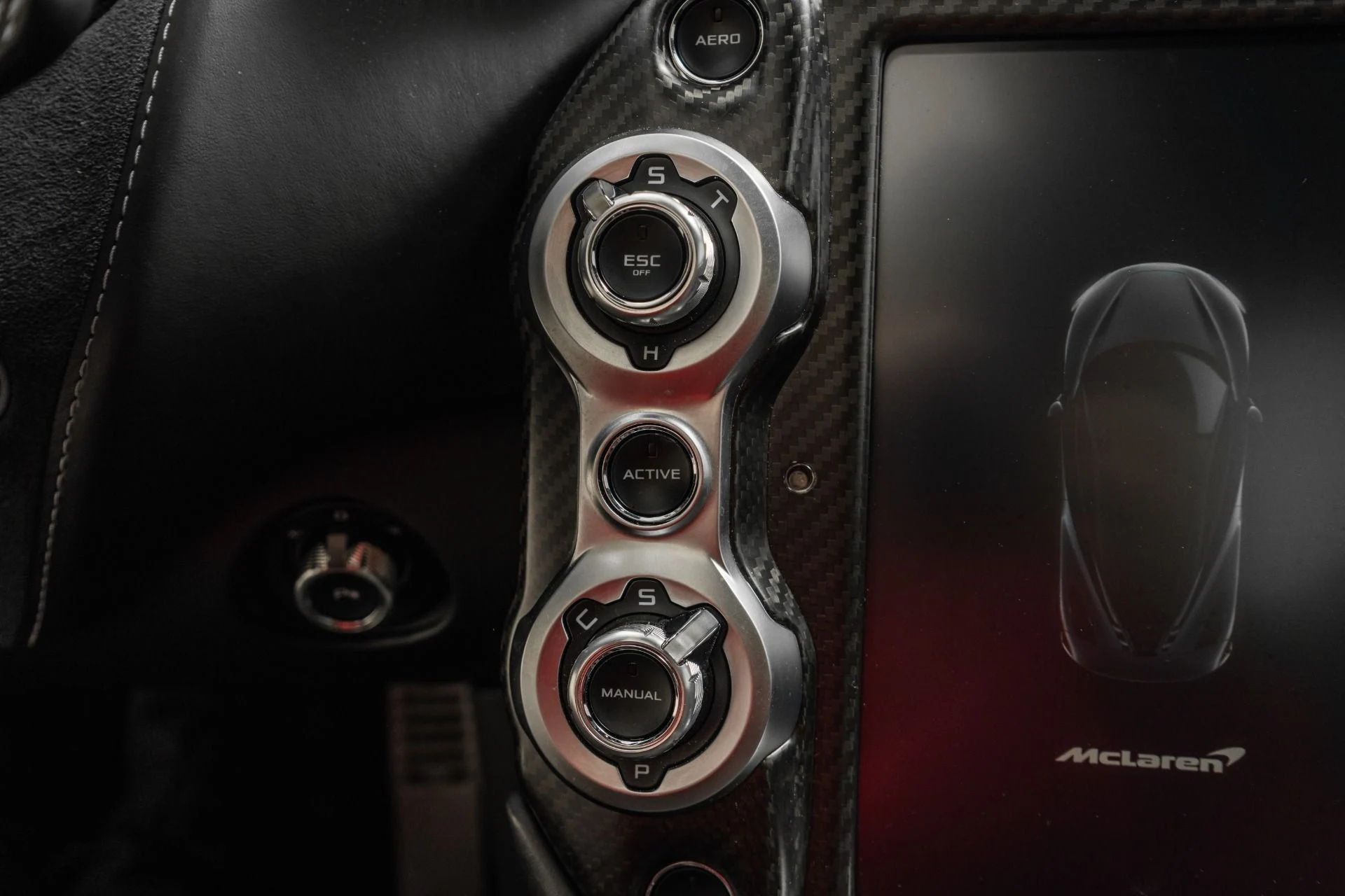 mph030_2001650917_Used_2019_Mc_Laren_720_S_Luxury_MSO_paint_color_Gorilla_Glass_Roof_Carbon_Packs_1_and_2_1765568029_50c357c210