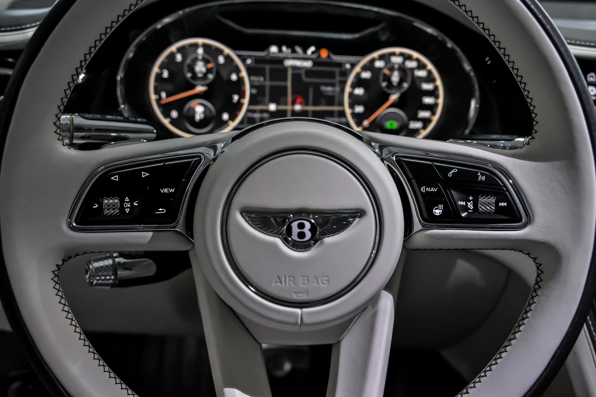 mph030_2012830552_Used_2021_Bentley_Flying_Spur_V8_1765794825_eaeab317a2