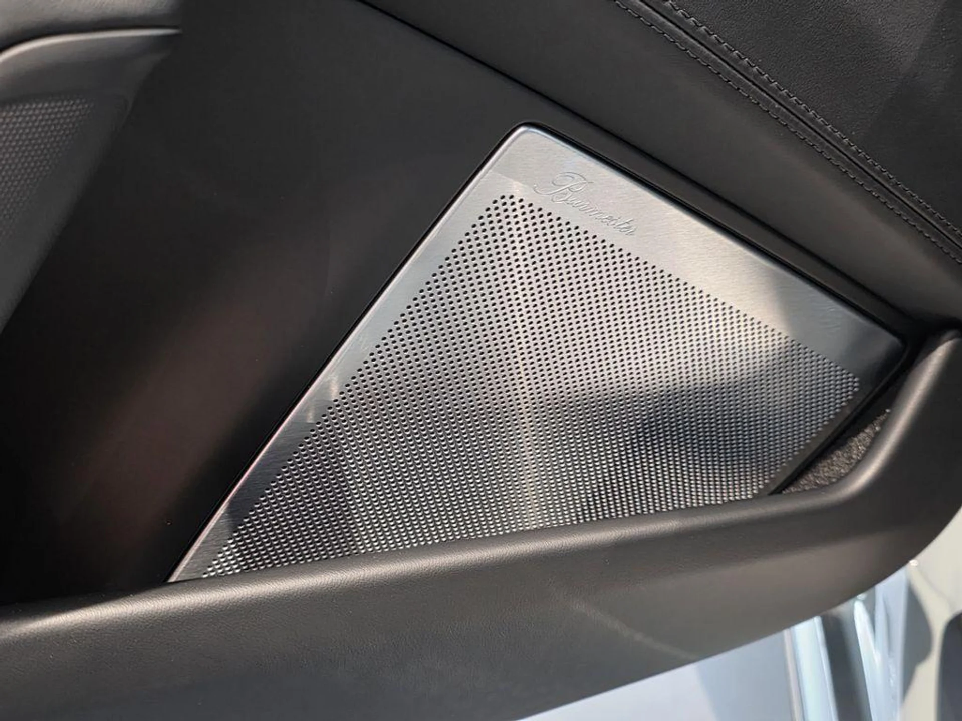 mph030_2014057397_4_JEI_9_O_Dvmo0_Fkg_C_Mtjud_Y8_VI_Rh8_51483a3781