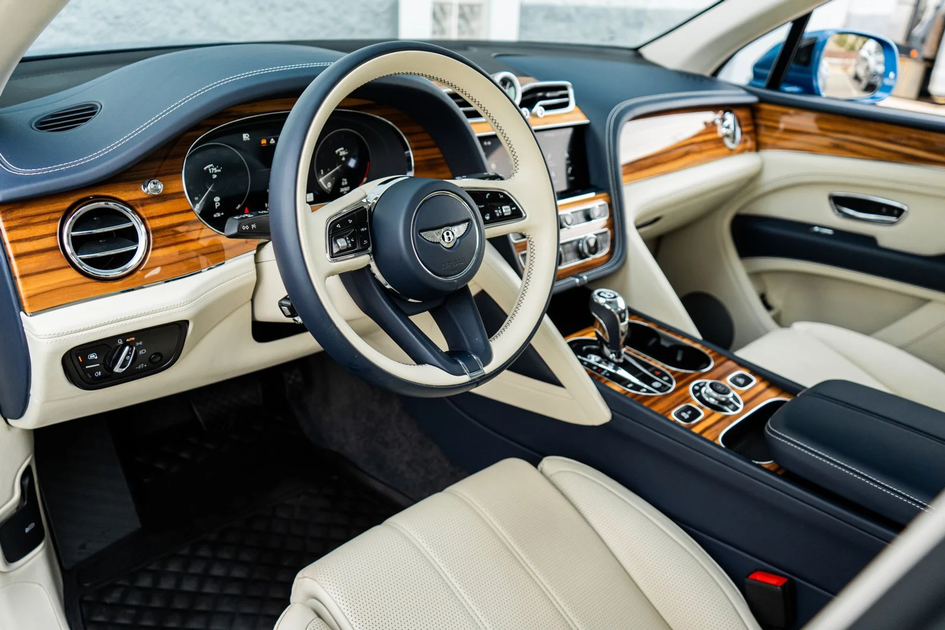 mph030_2018706732_fb85d109_a056_4386_8011_4a384767692f_712bf3bdbe