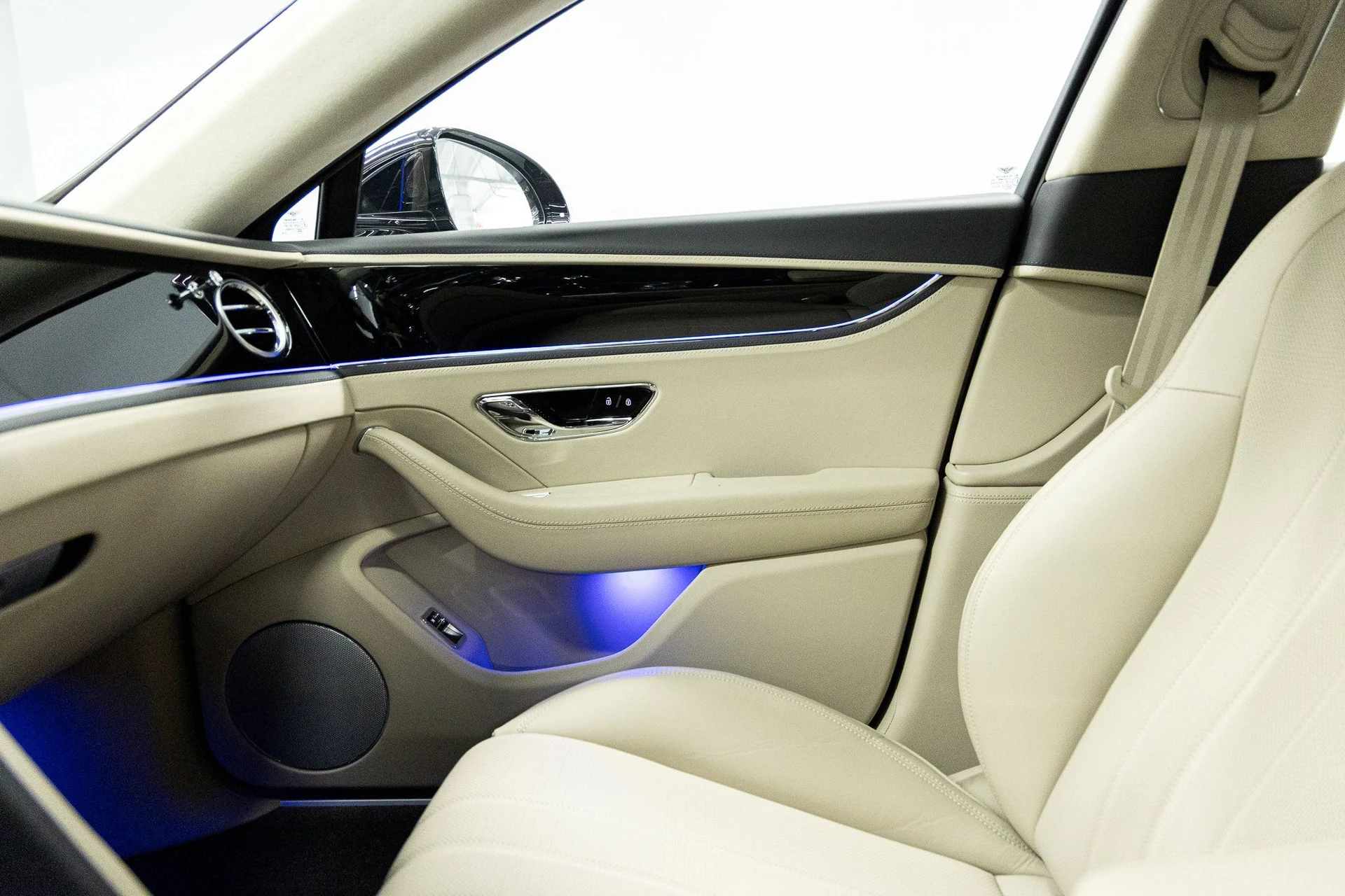 mph030_2025219553_41712cf8bd1090f183b246abb0d7e6dex_09326ba775