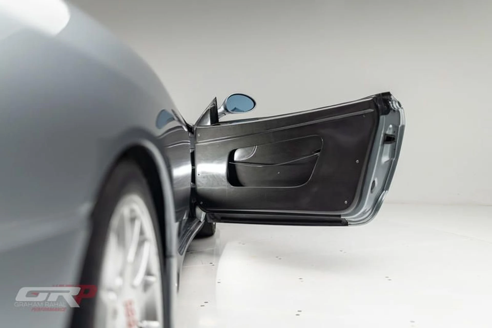 mph030_2051196722_E05804_CB_2_A4_D_4_E00_B7_E5_7_E82_DB_52_D652_fcc154c81b