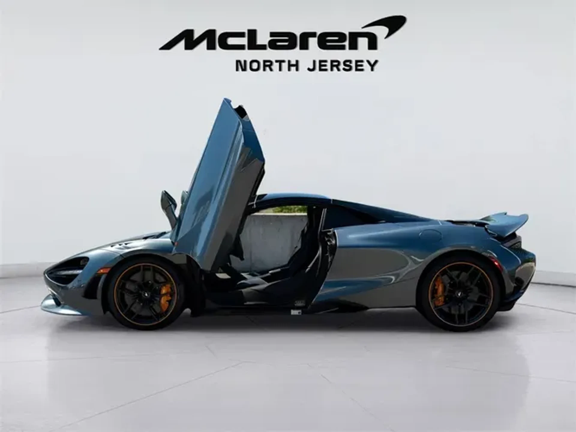 mph030_2052574385_9ky1g0_UHU_0x3yie_B_med_0245460b9a