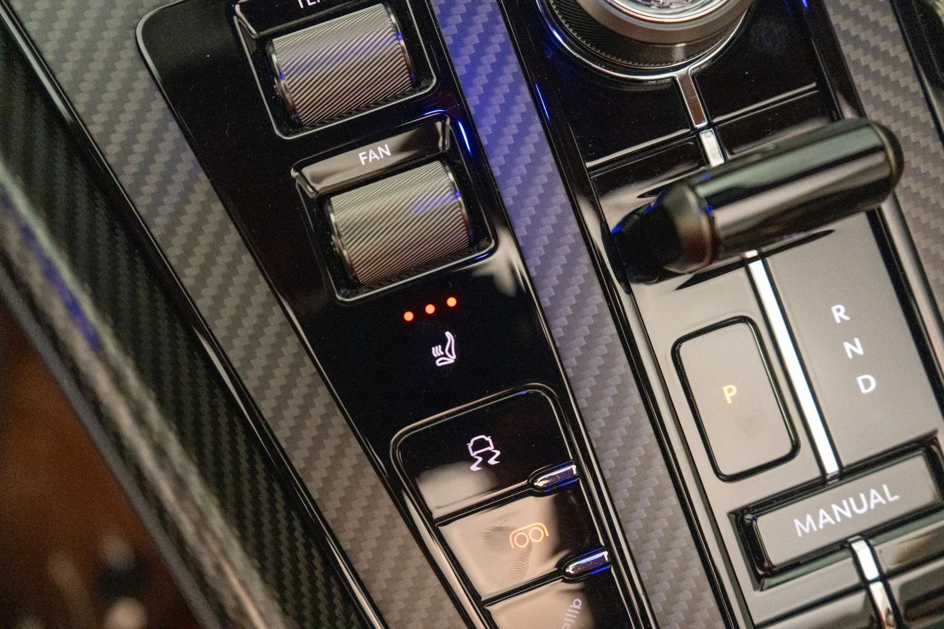 mph030_2056067654_Used_2024_Aston_Martin_DB_12_Volante_Carbon_Fiber_Bucket_Seats_Heritage_Paint_Color_1773867859_bd8d675b2f