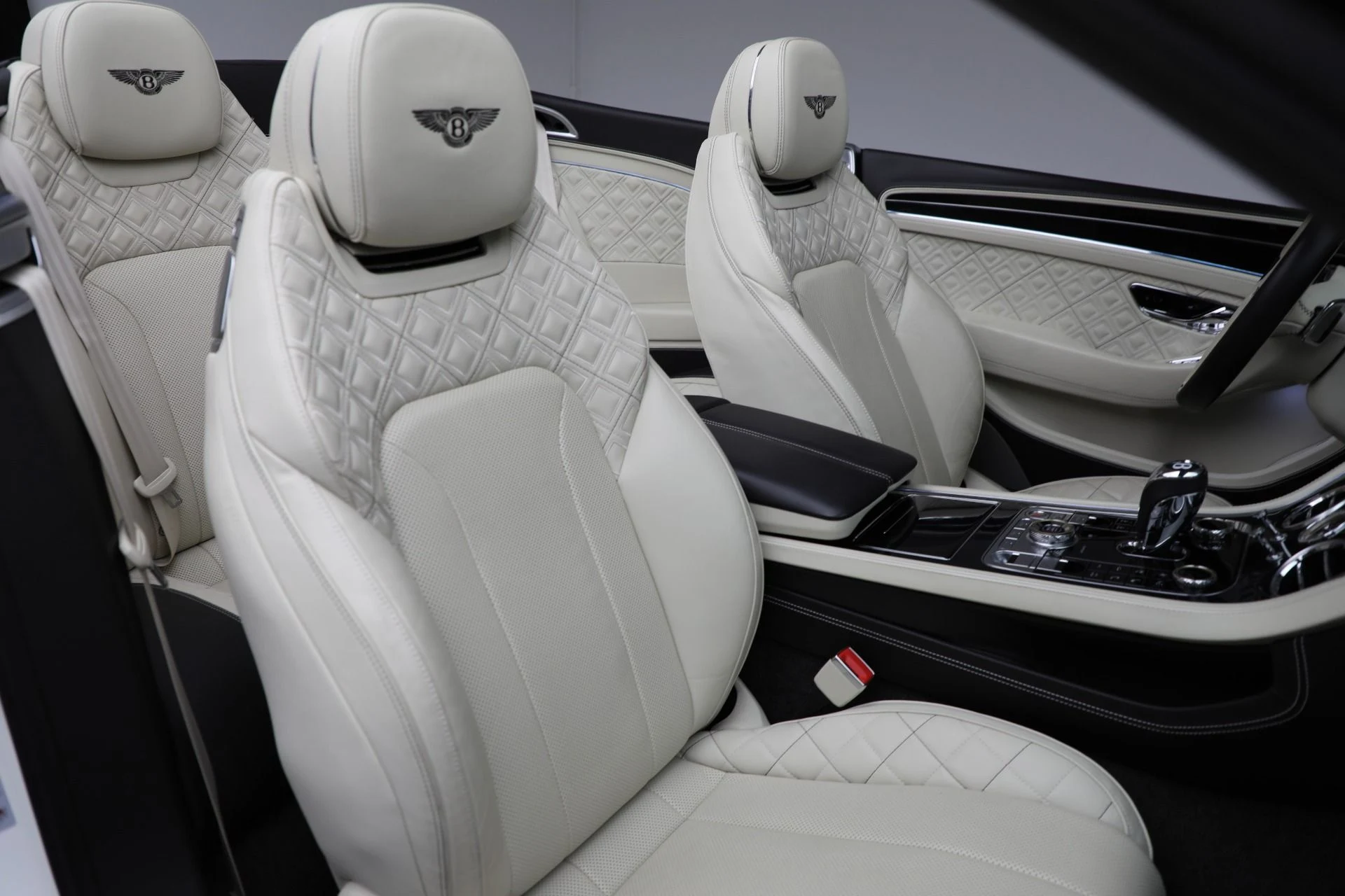 mph030_2073182344_Used_2020_Bentley_Continental_GTC_First_Edition_1763761224_0894feceac