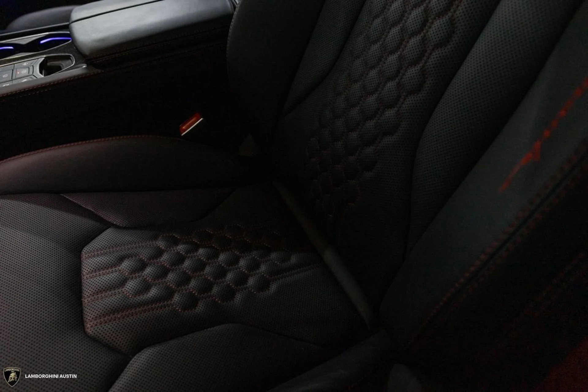 mph030_2082629982_05c7ae8831eb901f7a477e4cede3e736x_5ce3fd5833