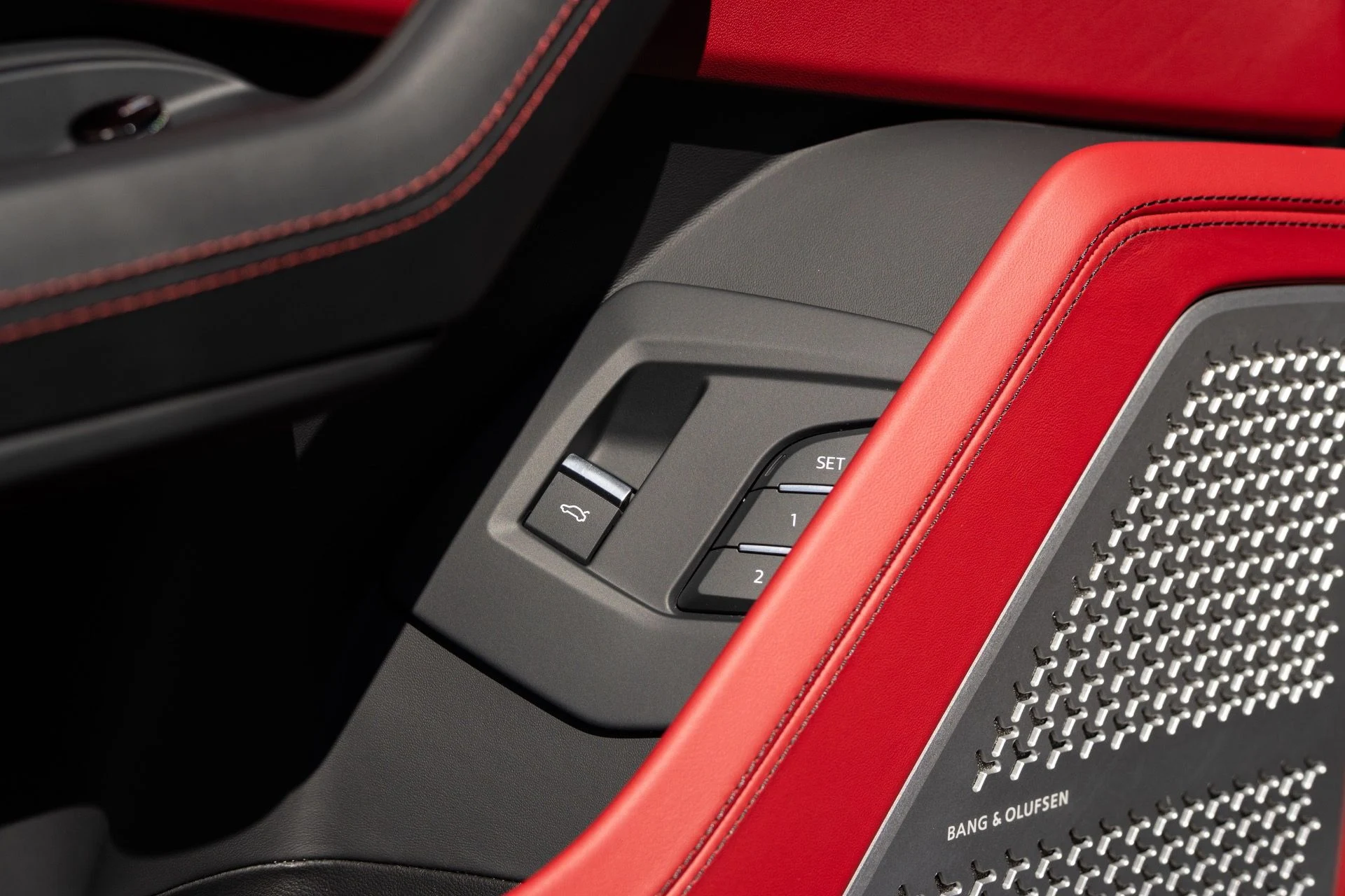 mph030_2098127910_Used_2022_Lamborghini_Urus_1770690392_37632d81ae