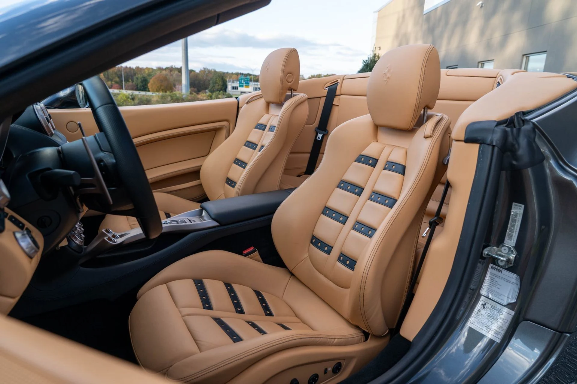 mph030_210469016_73ed1e48708544debbe3dd95e4afbd1a_49c6860198