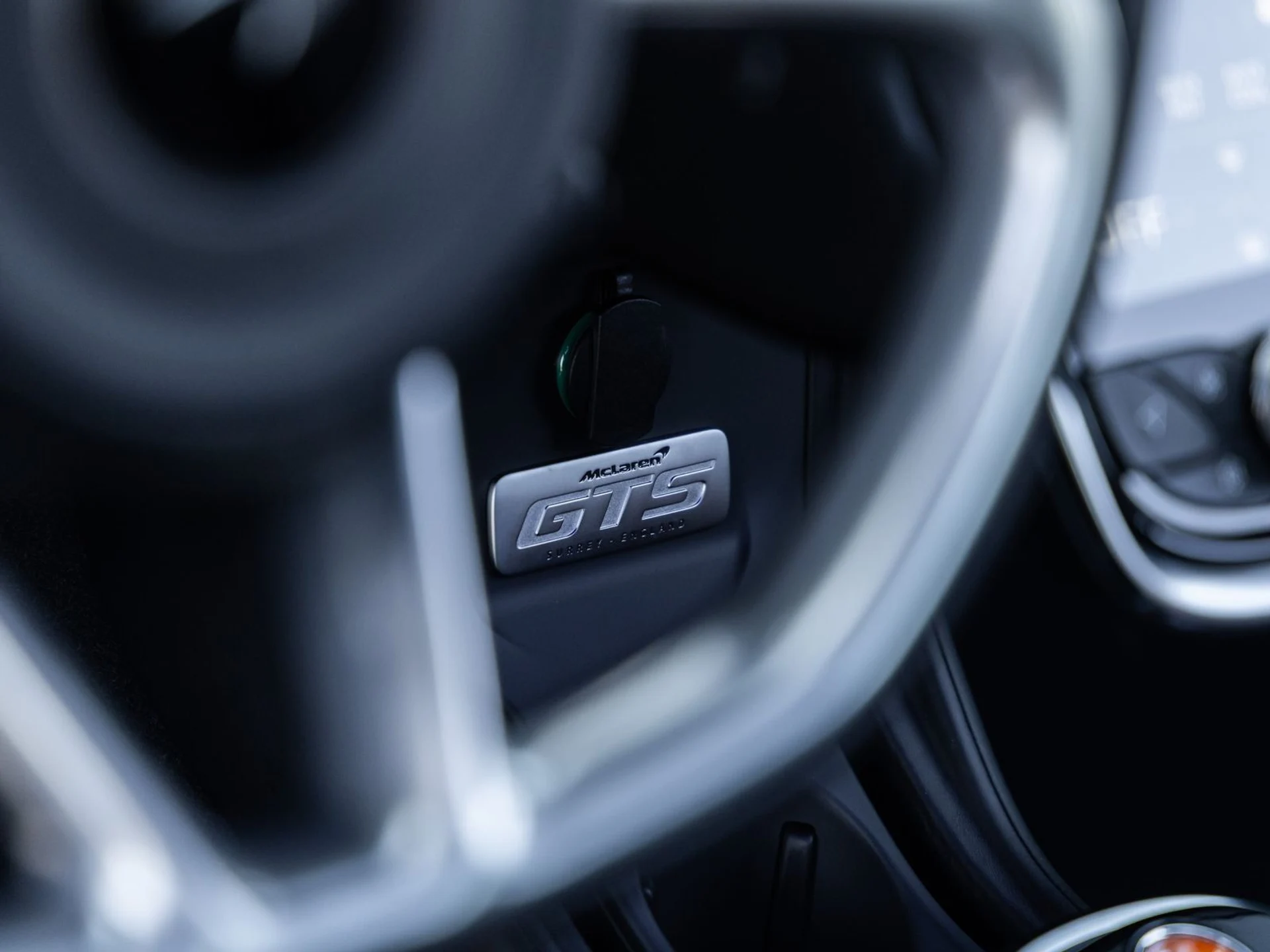 mph030_2112638623_31_4c77ad8e86