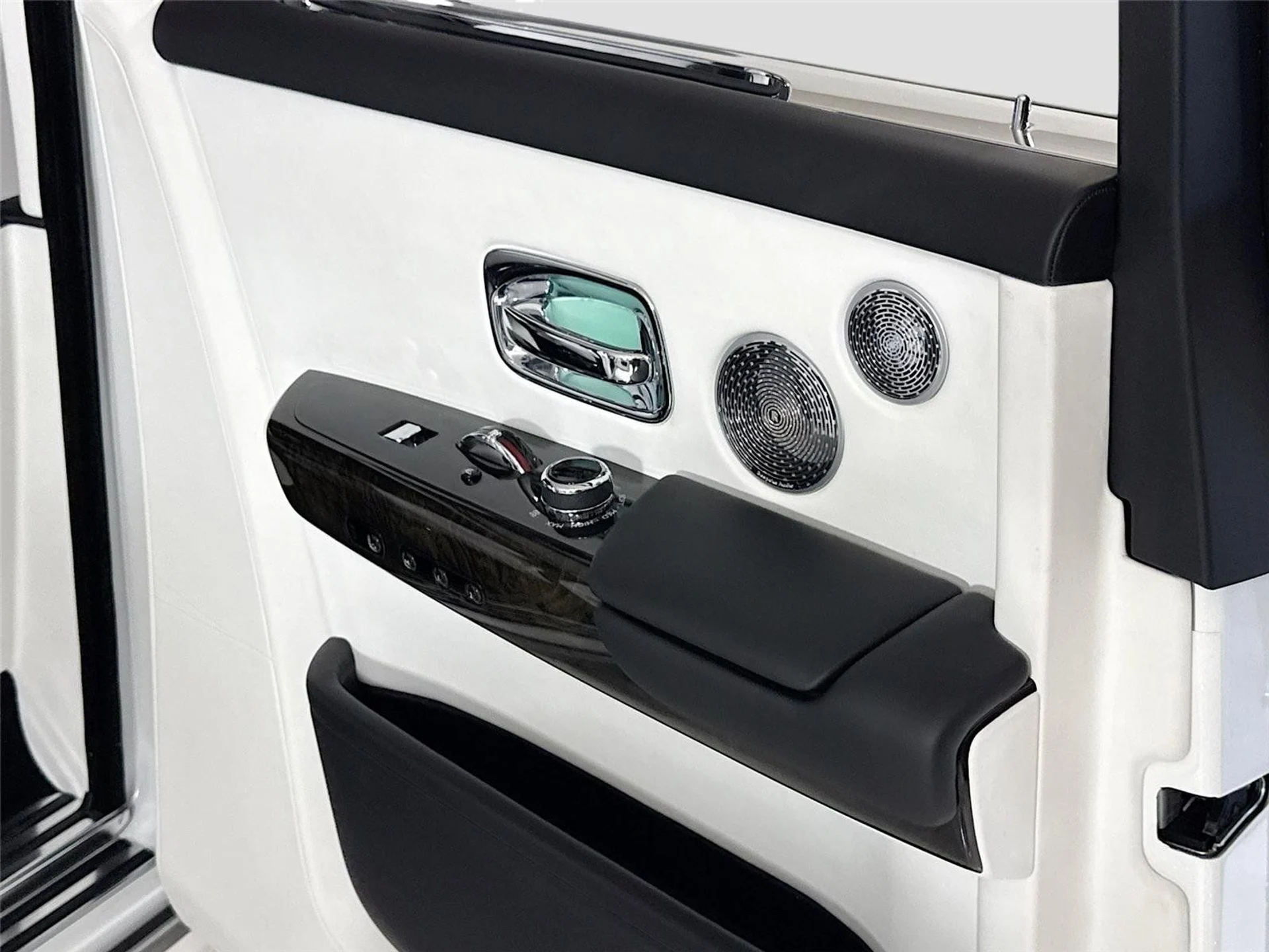 mph030_2113574711_de6af9088c58e3128afe3ce28b84e219_58bcb38458