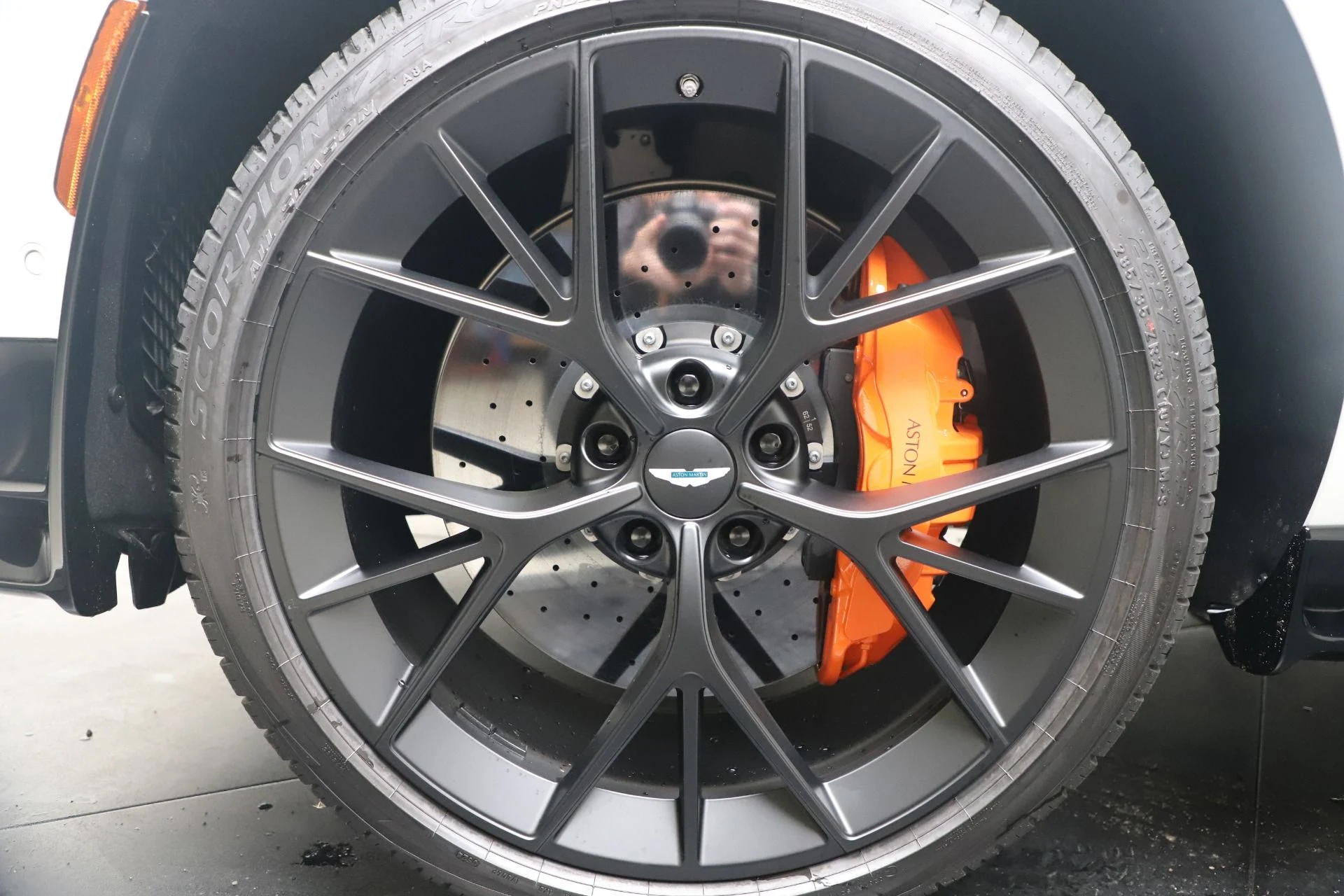 mph030_2116883344_New_2025_Aston_Martin_DBX_707_88fa8a762b