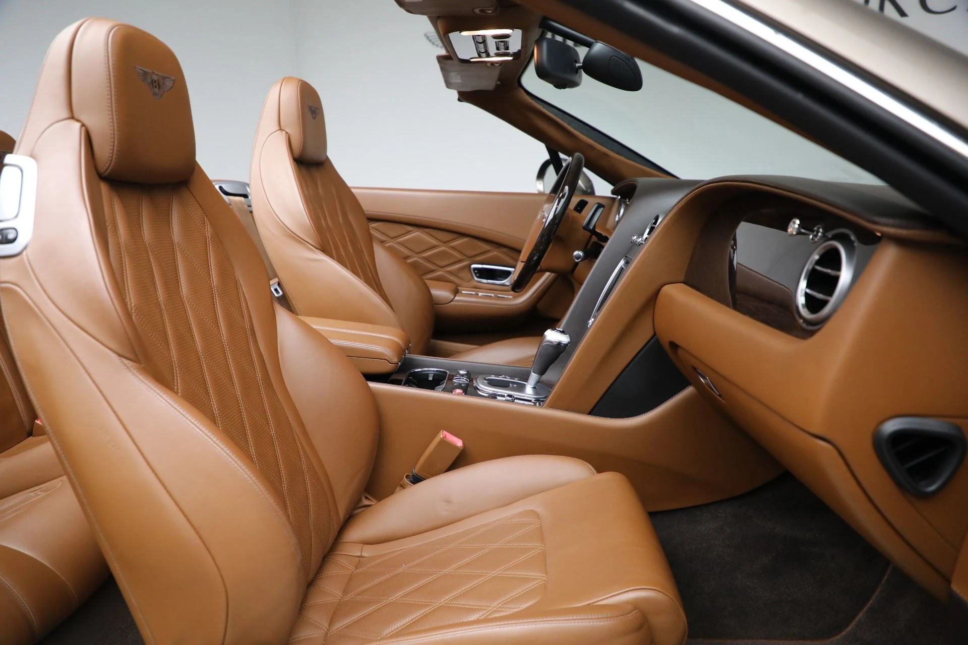 mph030_2126845093_Used_2015_Bentley_Continental_GT_1761073800_10f29786ad