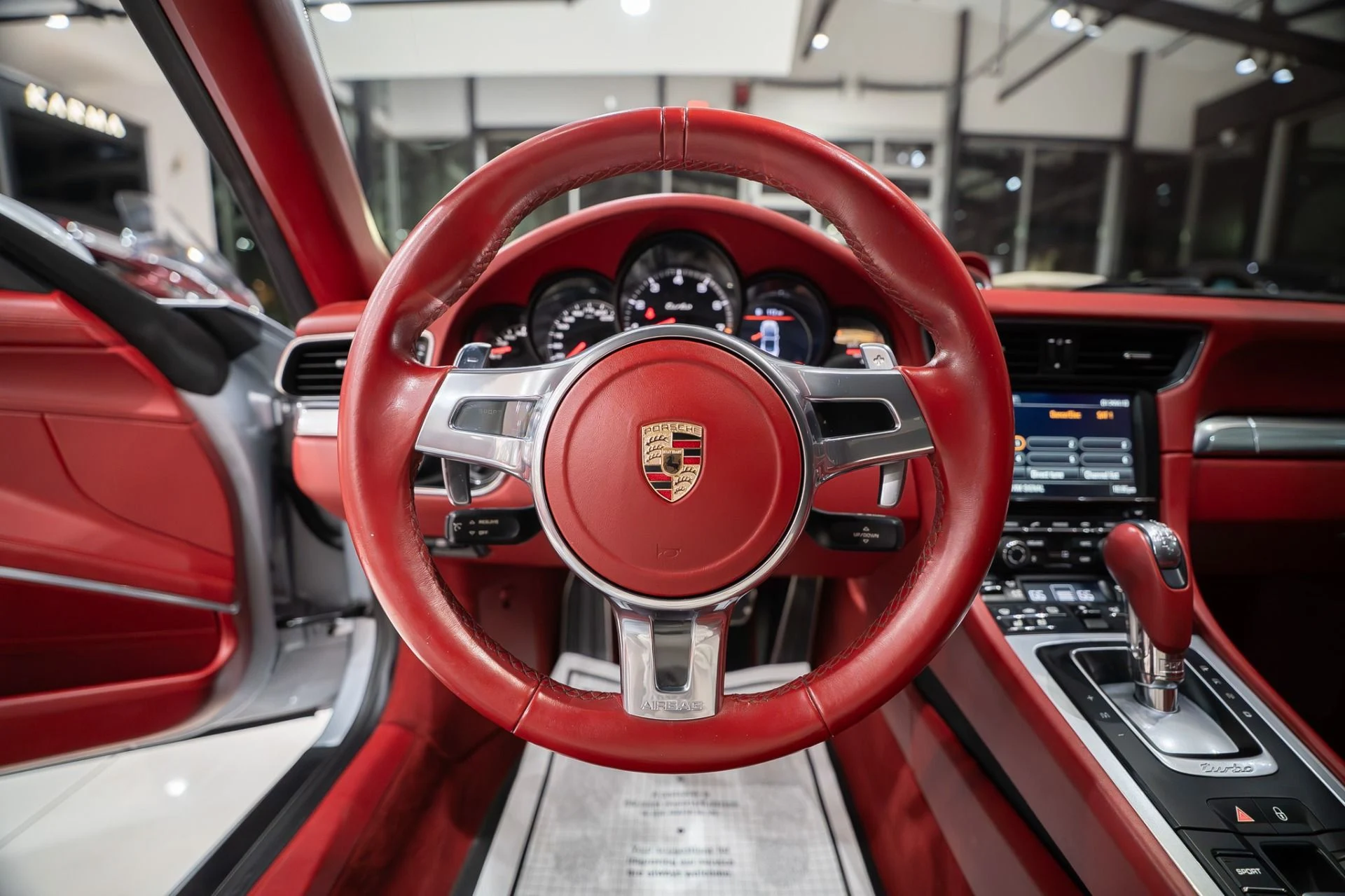 mph030_2127202155_13247_p31_l_0131a01b0c