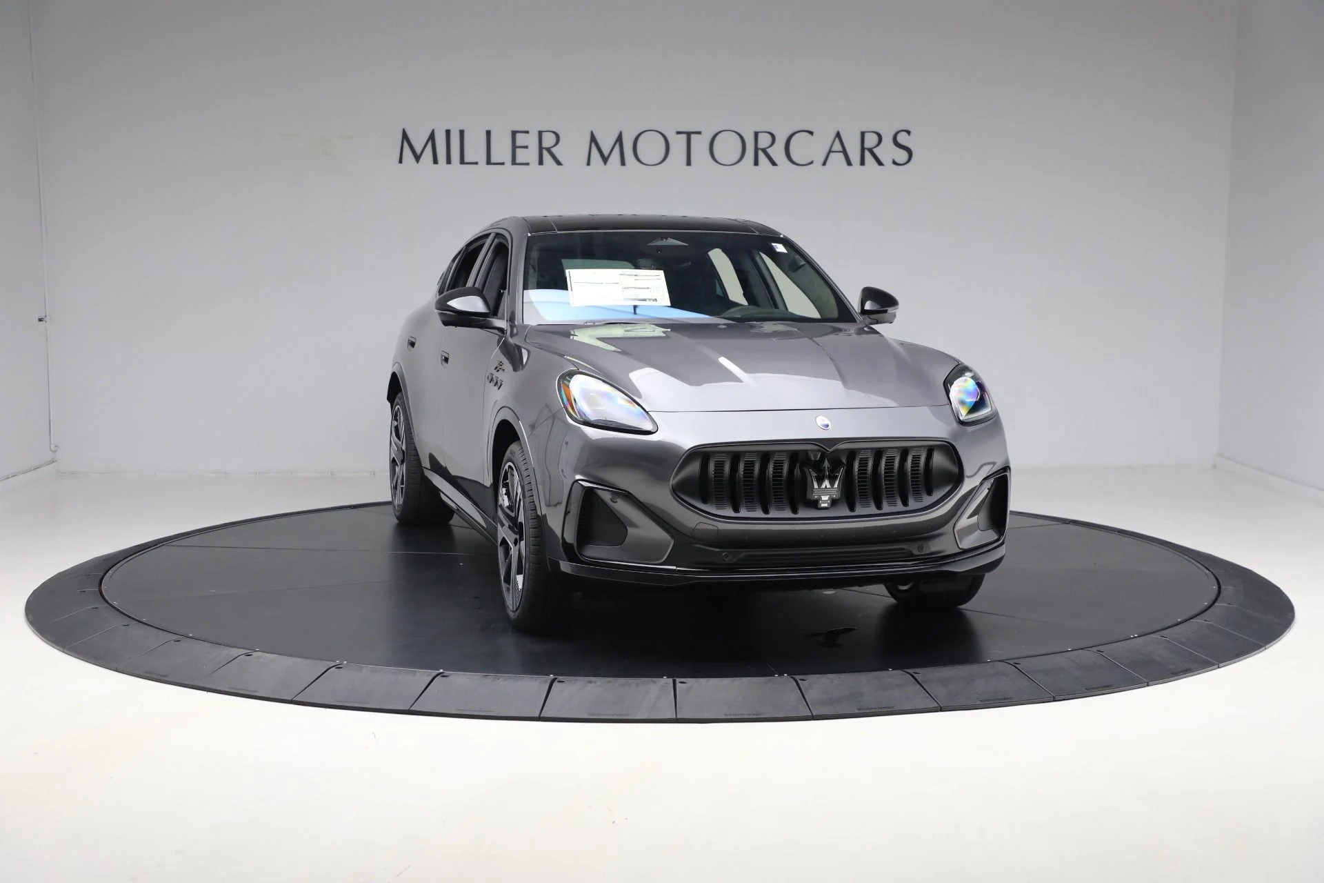 mph030_2127502015_New_2025_Maserati_Grecale_Folgore_a3cb7d1fe7