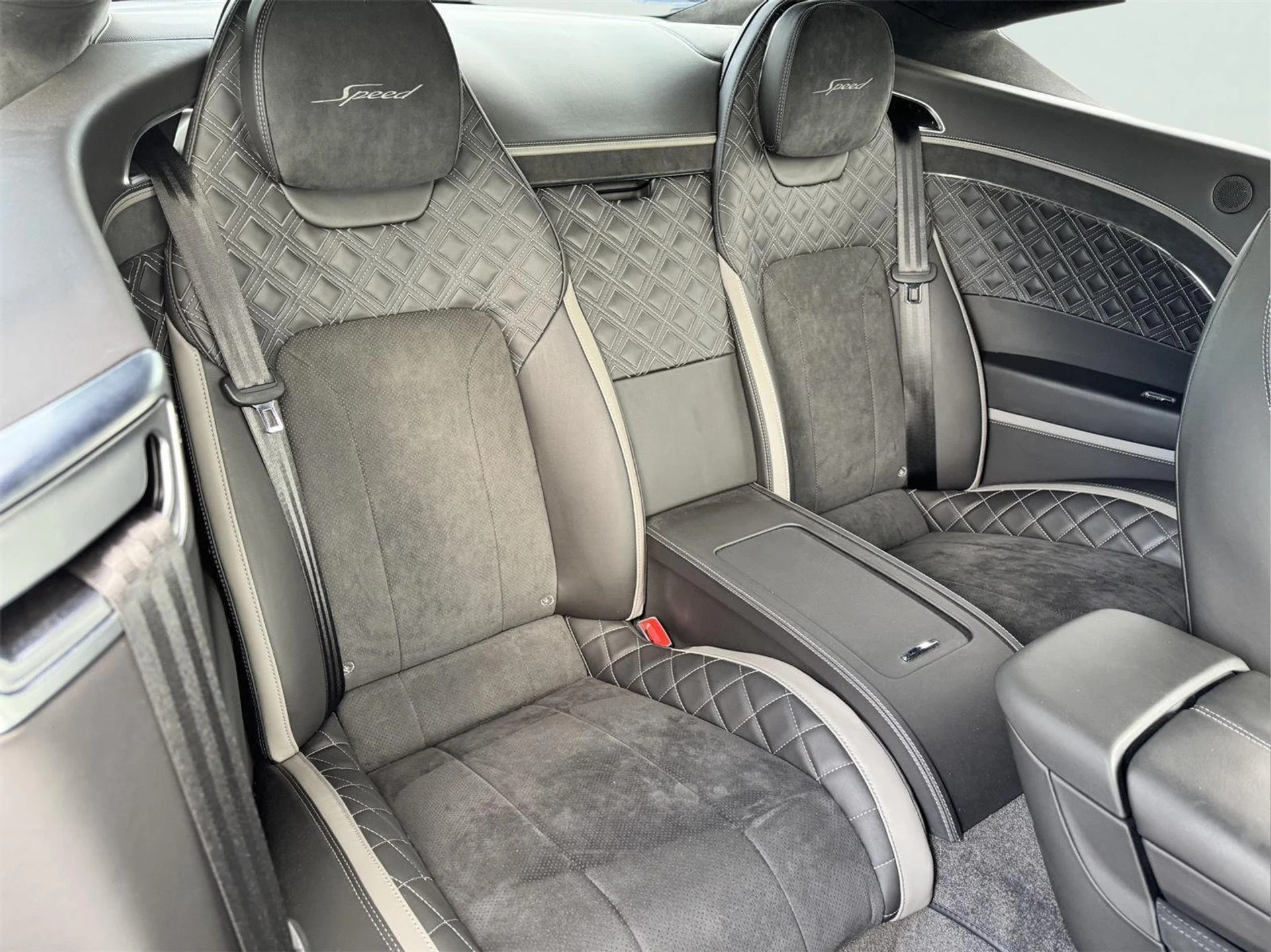 mph030_2150098365_004a83356656b06d84ebfe335712f4fa_c250089523