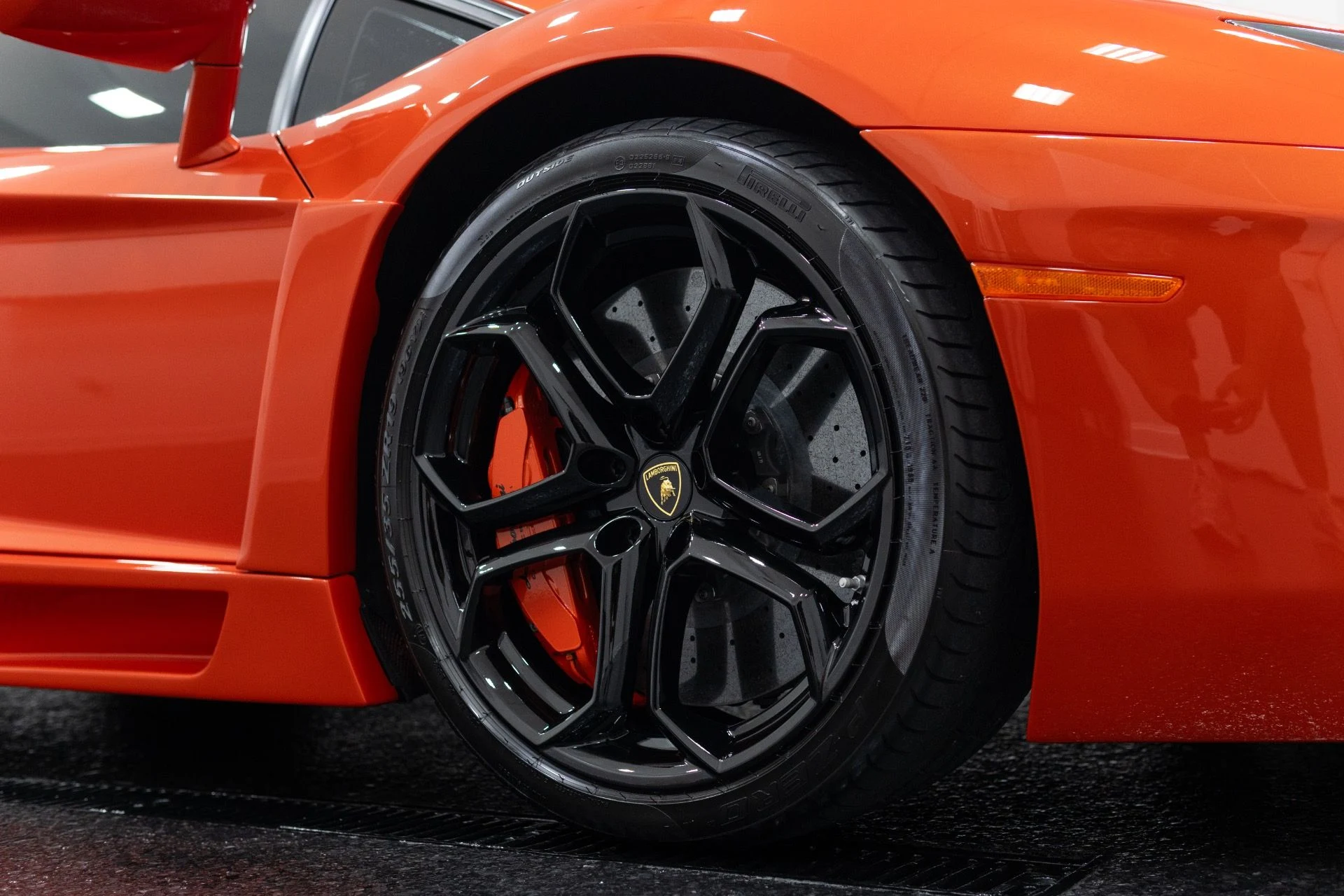 mph030_2164243155_Used_2012_Lamborghini_Aventador_LP_700_4_1769493534_474fb931a3