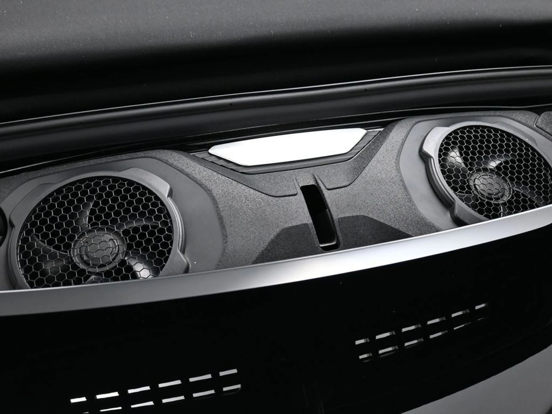 mph030_2178889072_8877ecd0b21ed83451dfe0bf59fe02aa_3637a797df