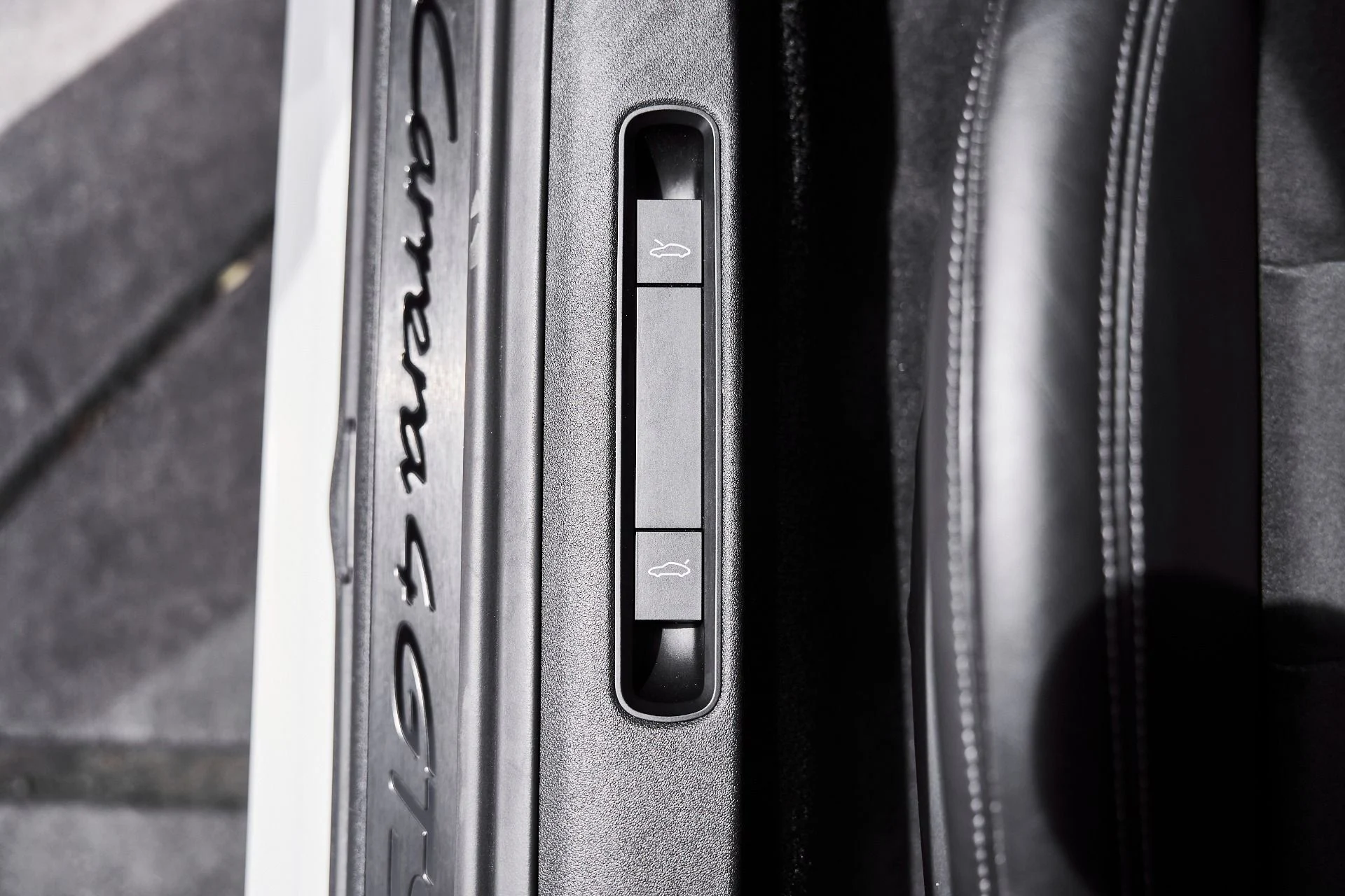 mph030_2183778165_Used_2024_Porsche_911_Carrera_4_GTS_1779867226_1f54d3783e
