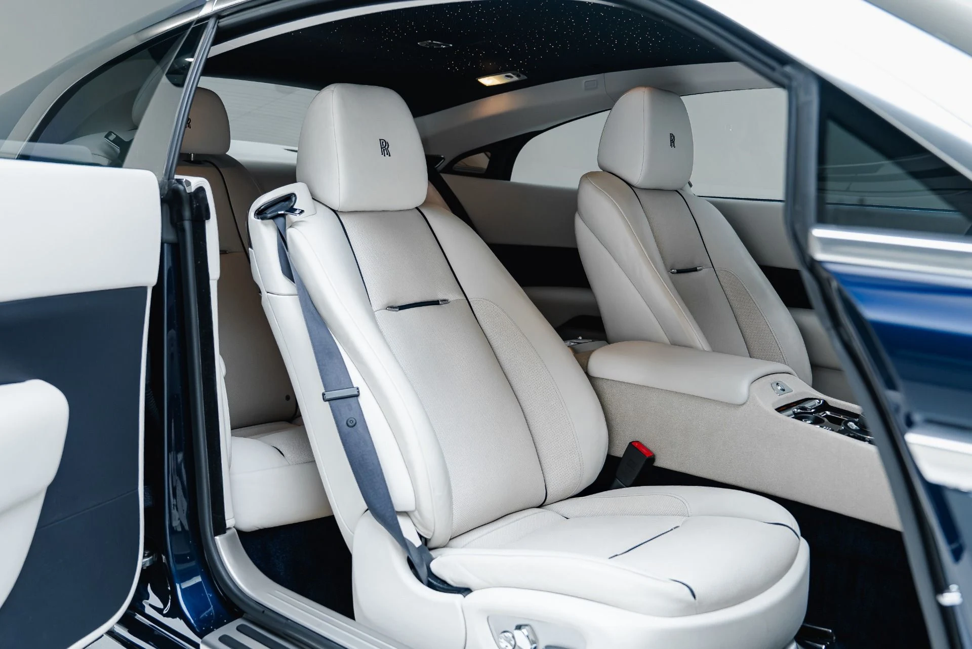 mph030_218504836_Used_2014_Rolls_Royce_Wraith_1791401981_cfb9ed8179