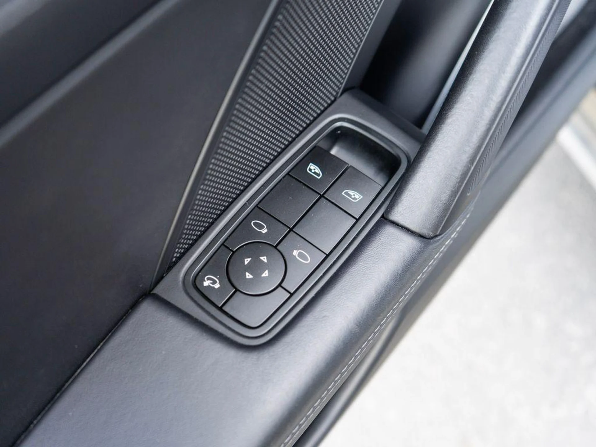 mph030_2190606929_B6_Go_mq_T_Ajc5_Xt_Yf_R_Bn_HB_9k_Mds_f556c7ace4