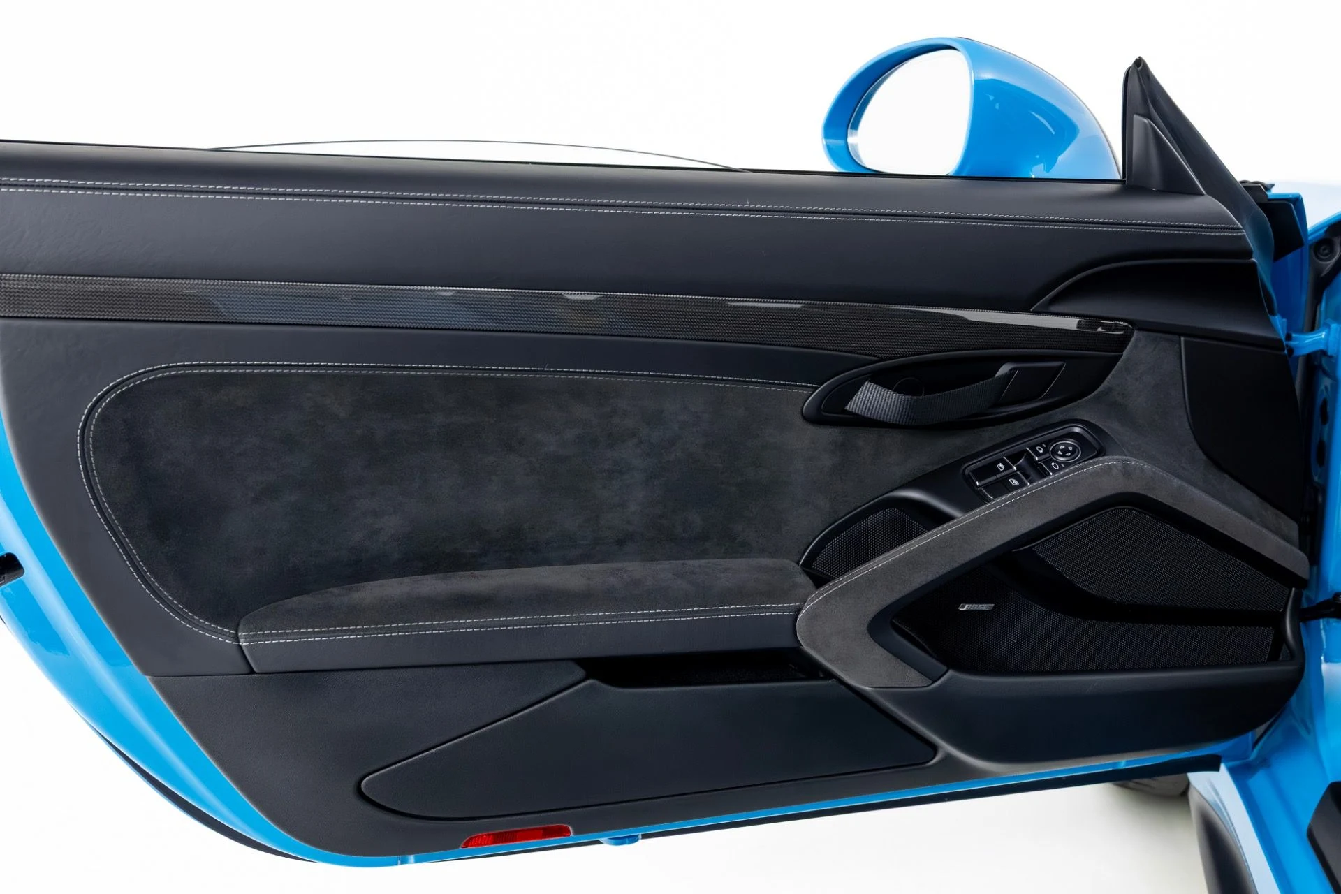 mph030_2193187499_Used_2018_Porsche_911_GT_2_RS_1766512611_f21dfc0ce6