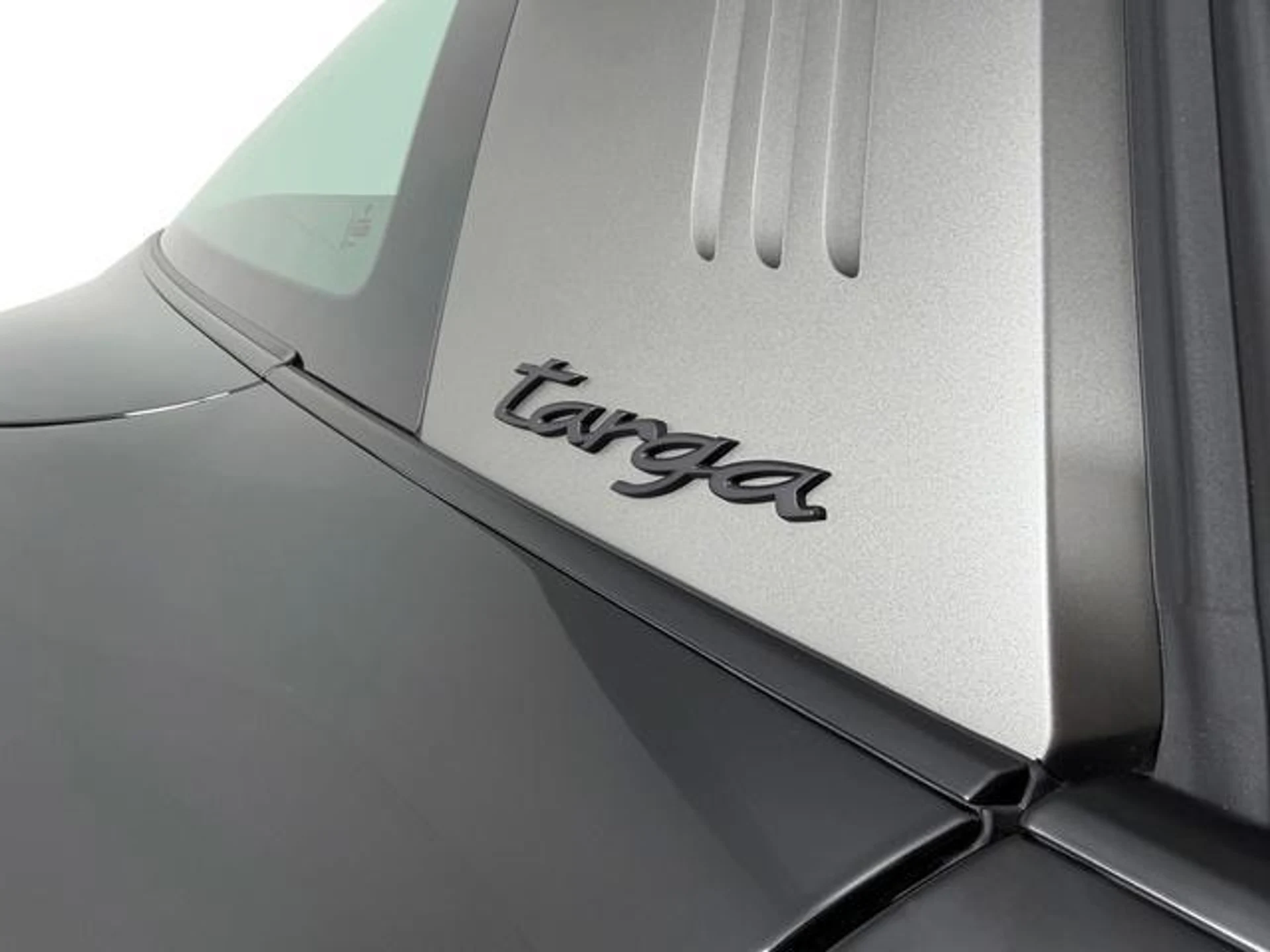 mph030_2197947667_H_241evse_TH_3_2_YU_8z_M7g5_SE_4_5a5584e422