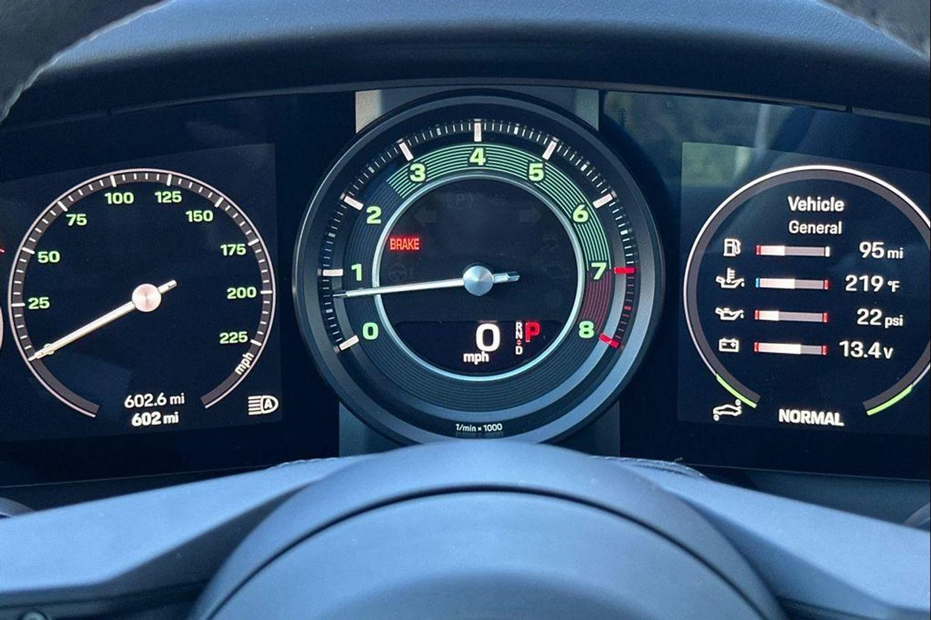 mph030_220423306_m_ZNIH_Na_HZ_Ha_Ty_Le_UWWX_Yr_W_Lq3xs_2c9a031b22