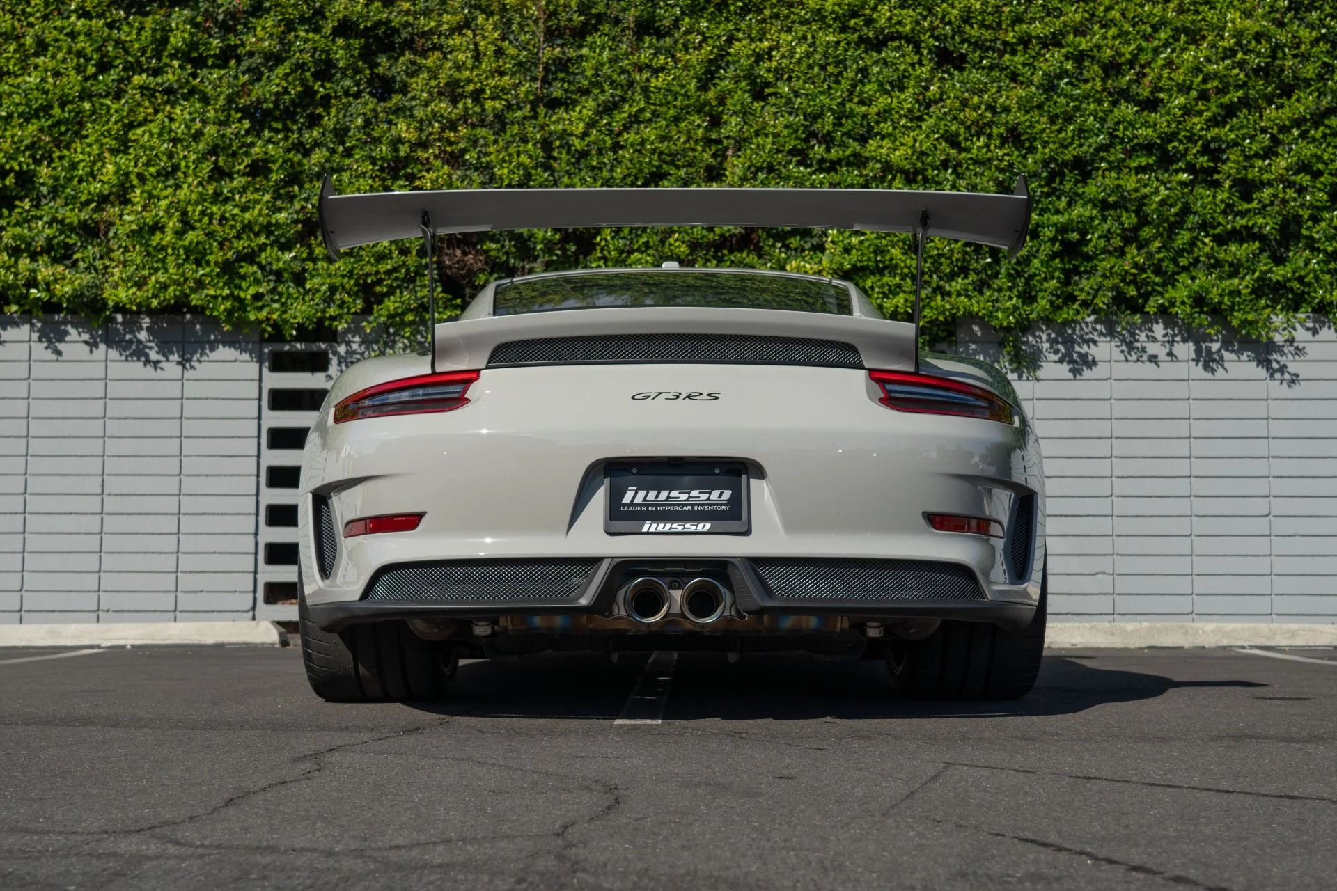 mph030_2206217339_Used_2019_Porsche_911_GT_3_RS_1759431879_c1aa8f7acf