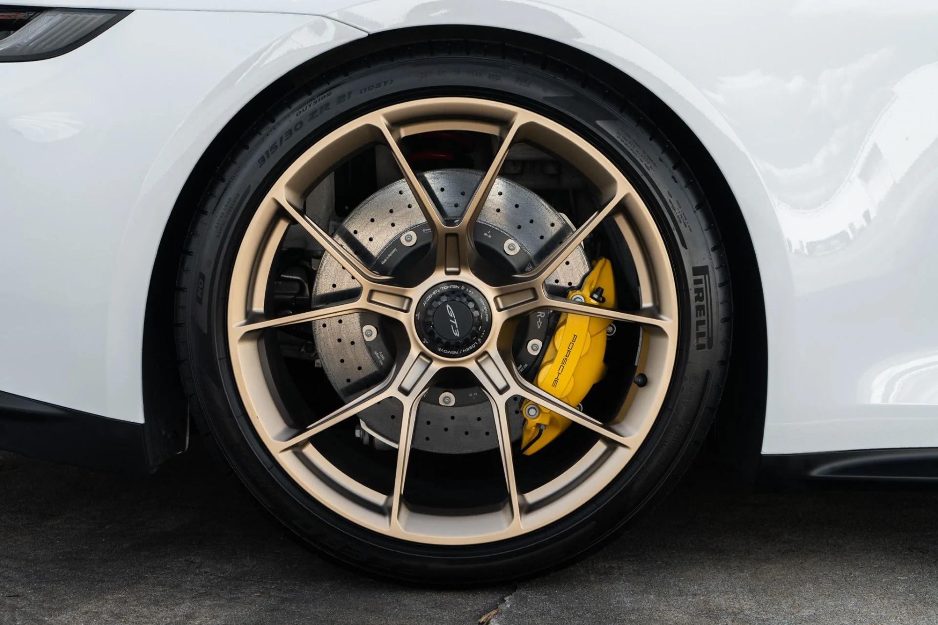 mph030_221359591_Used_2024_Porsche_911_GT_3_1774306212_39a0091391