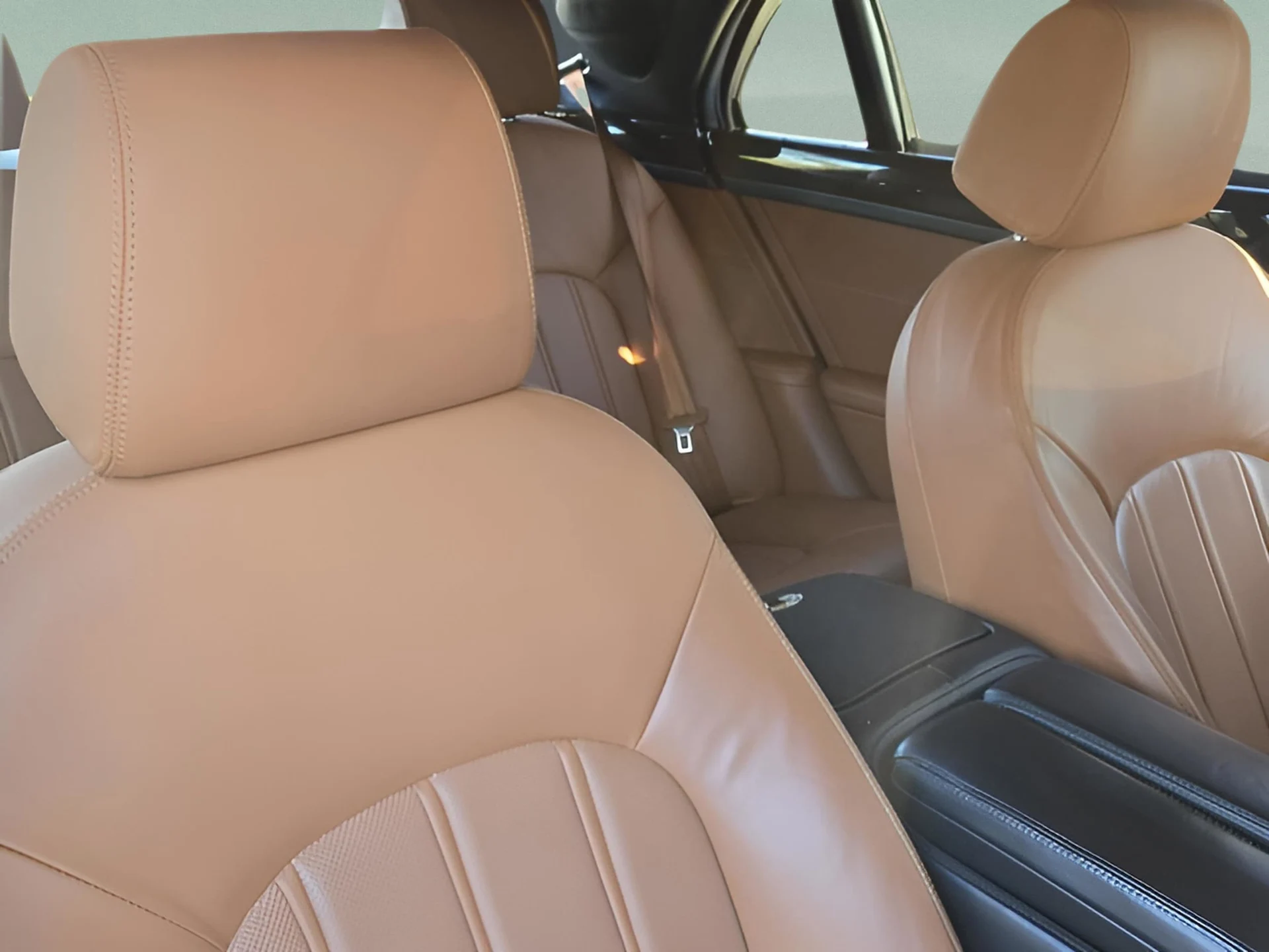 mph030_2213606525_46de217a97372bc9295f157c41567571x_442f9997f2