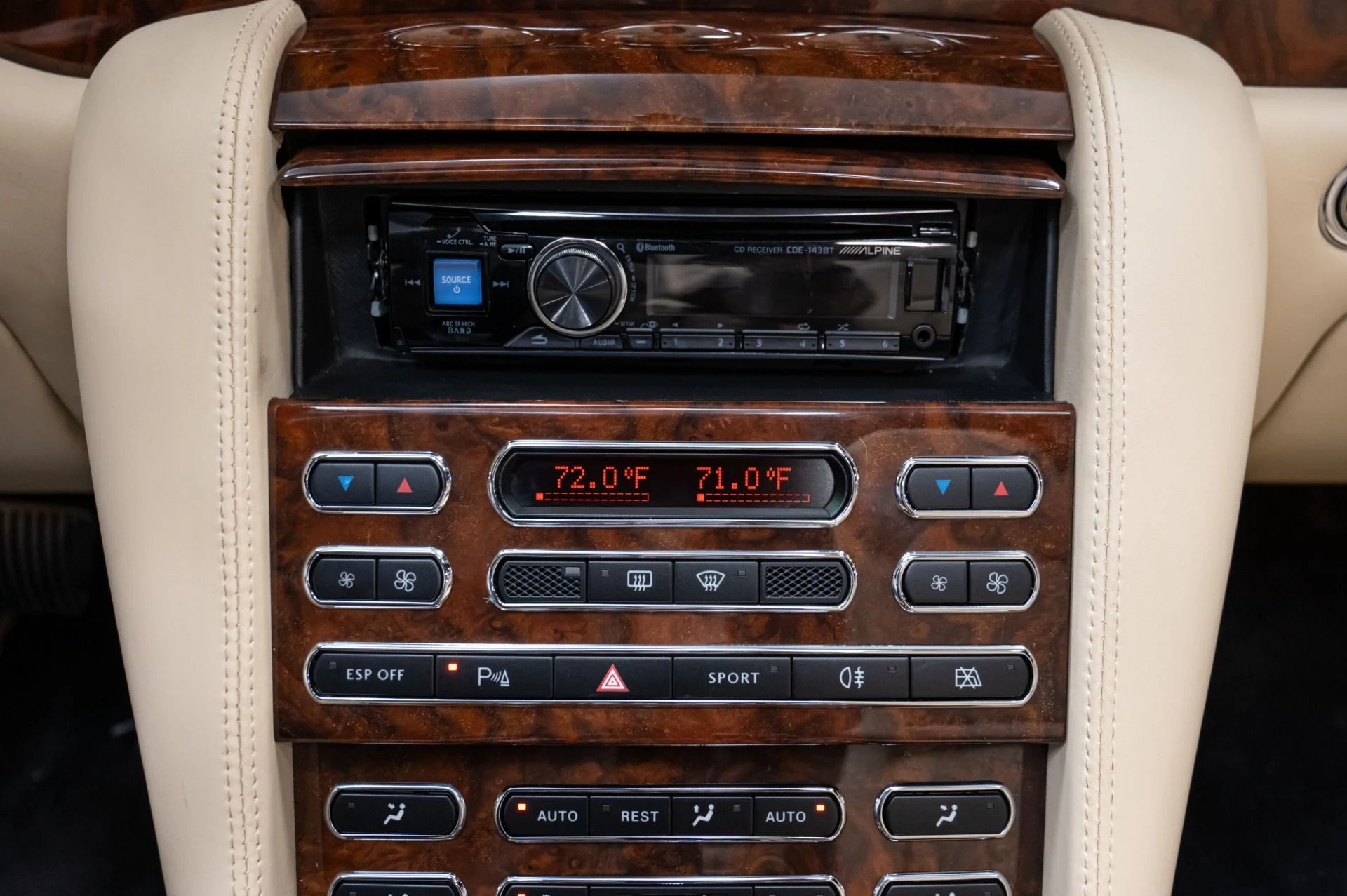 mph030_2218673018_Used_2007_Bentley_Azure_1753214683_b2cb69e0c4