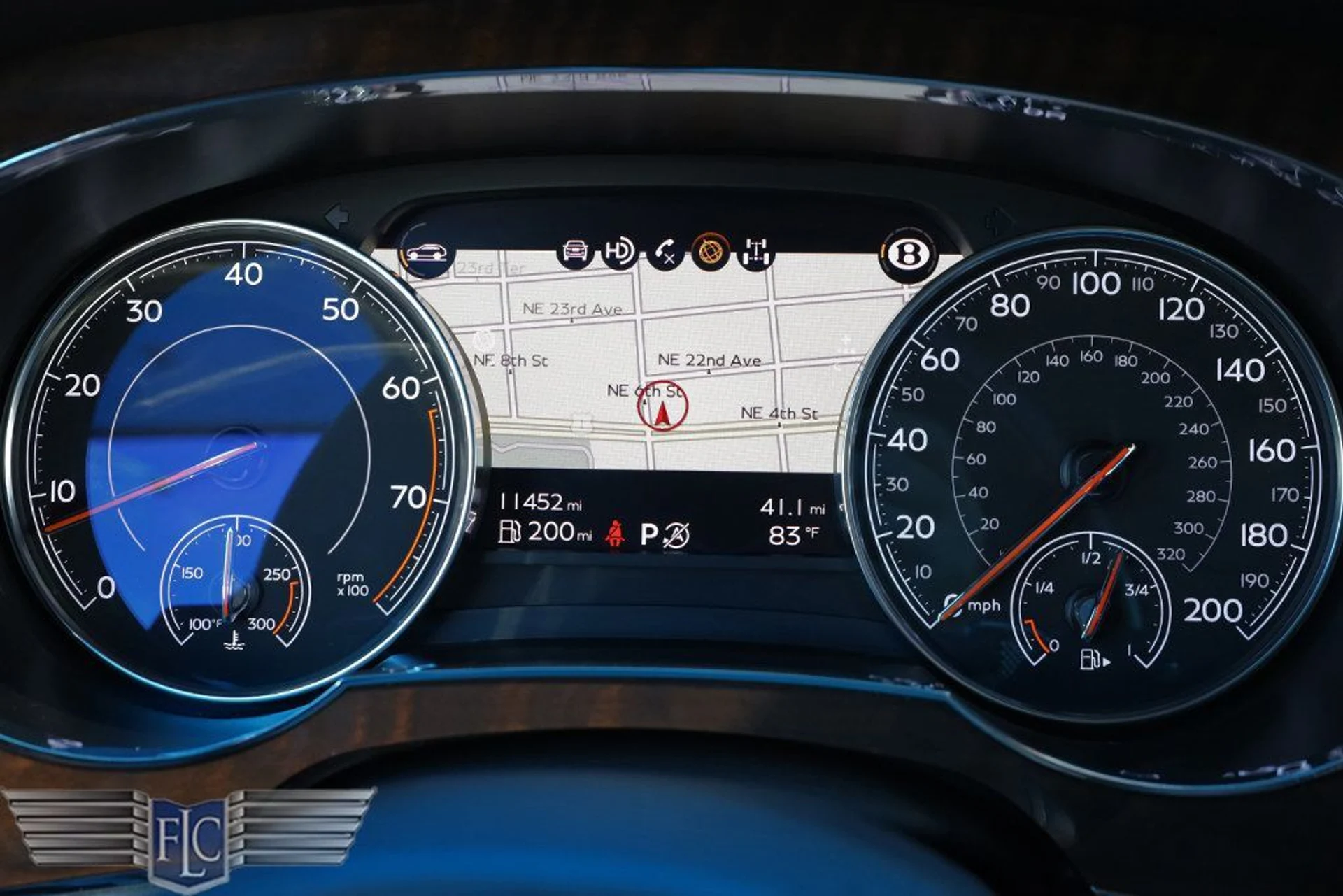 mph030_2221021136_used_2017_bentley_bentayga_w12awd_6305_22995448_31_1024_47e3439edb