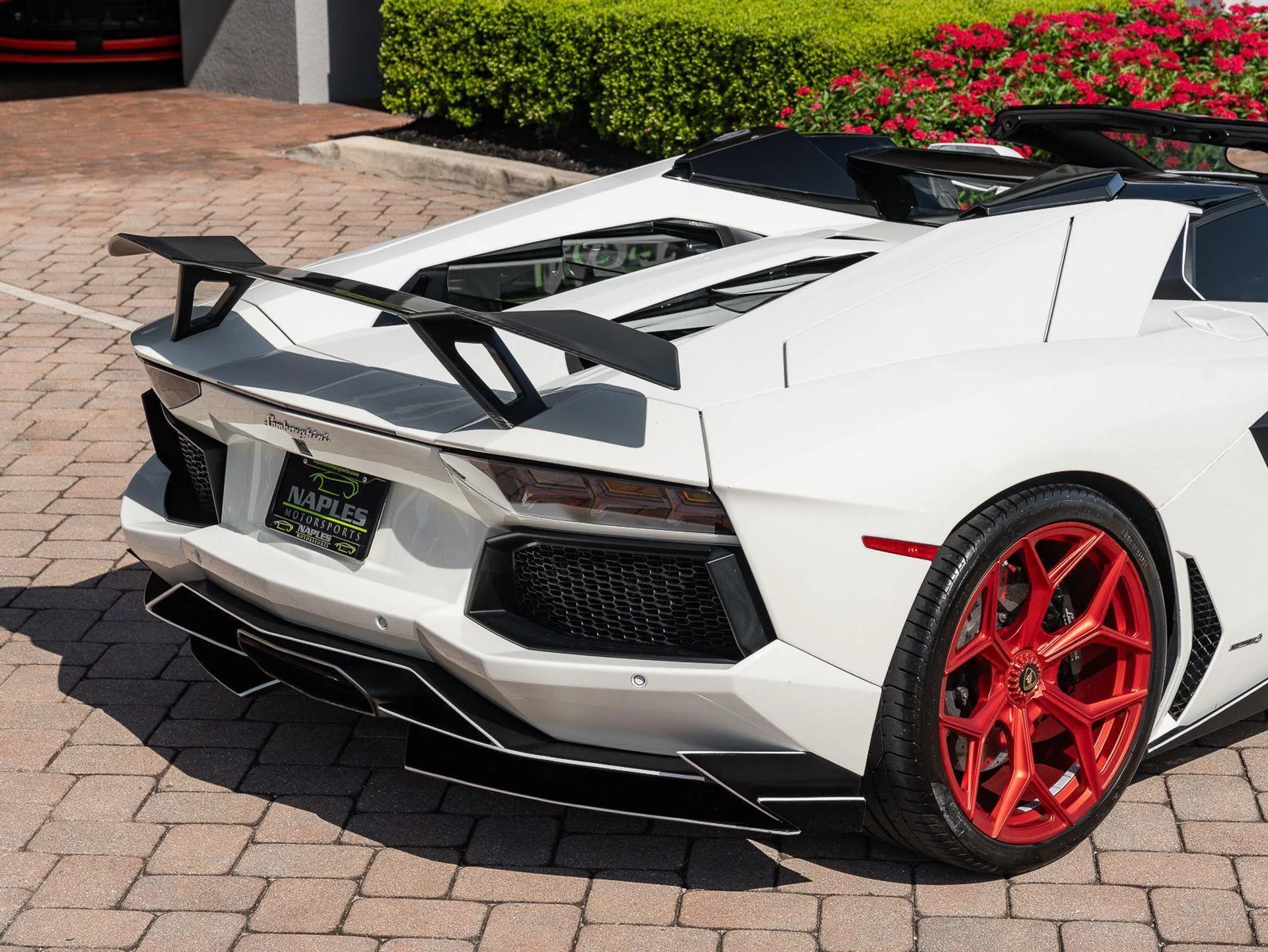 mph030_222566563_Used_2016_Lamborghini_Aventador_LP_700_4_1777082807_9857ca9fe3