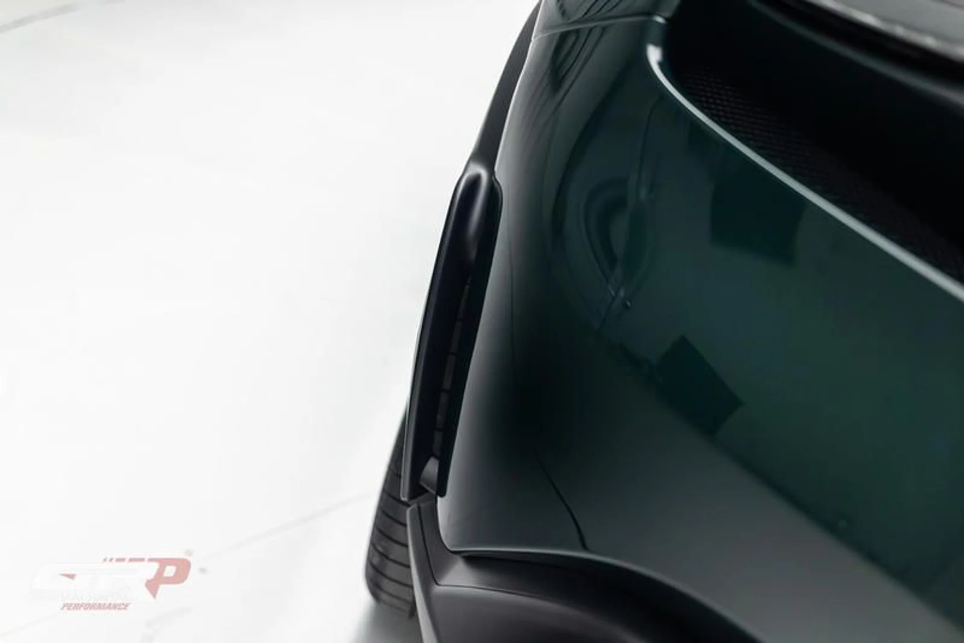 mph030_2230963233_50_D717_C4_749_B_4_F45_B45_C_B19_C81450987_4a3517d72b