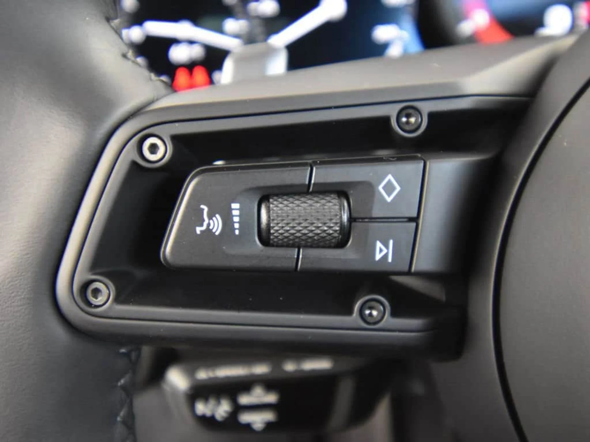 mph030_2244775995_97cc69efe0824d2927f4a765b9fa1e3dx_79d283acc9