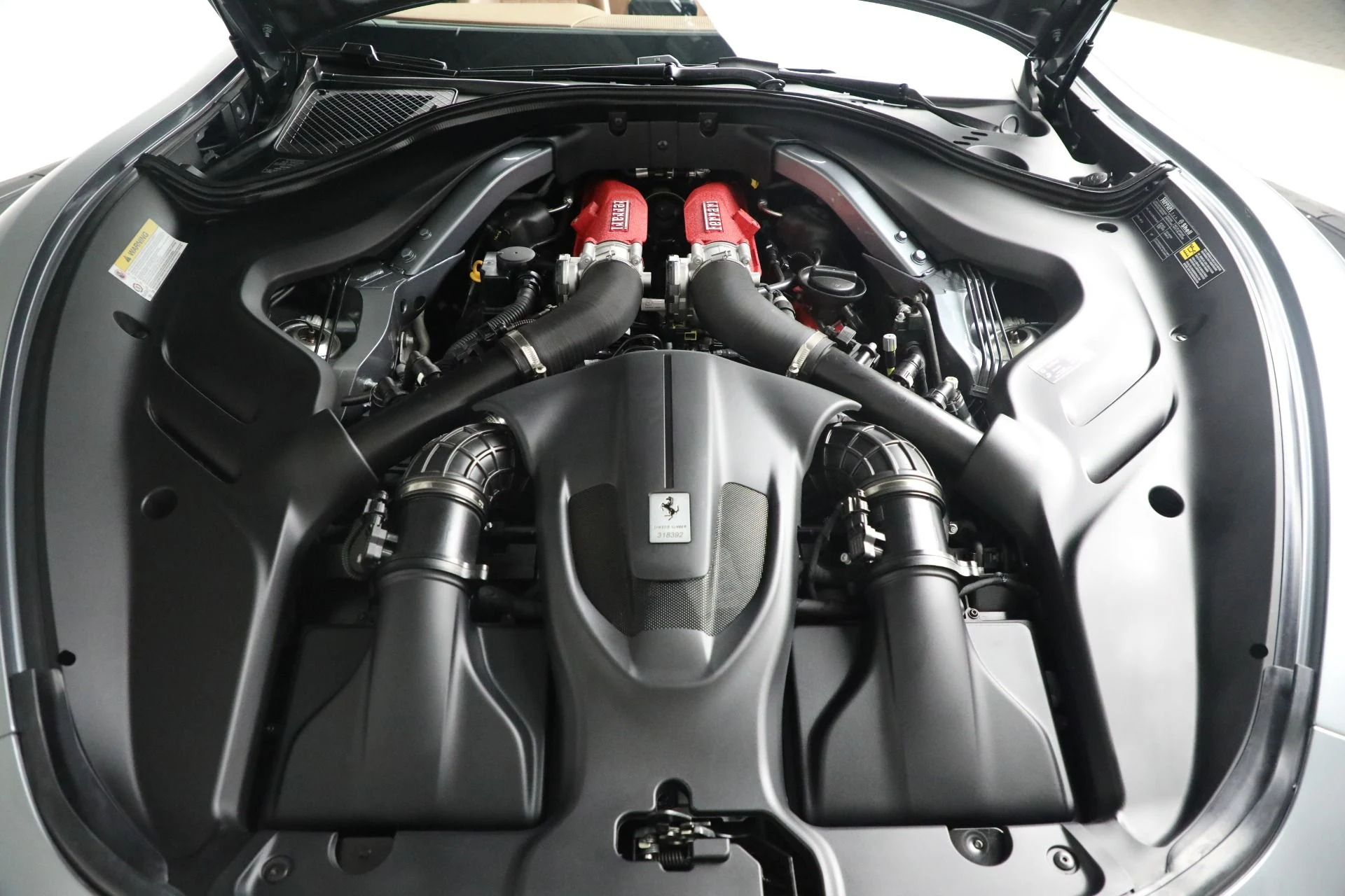 mph030_2258622190_Used_2025_Ferrari_Roma_Spider_1767969069_7f2bcb8a84